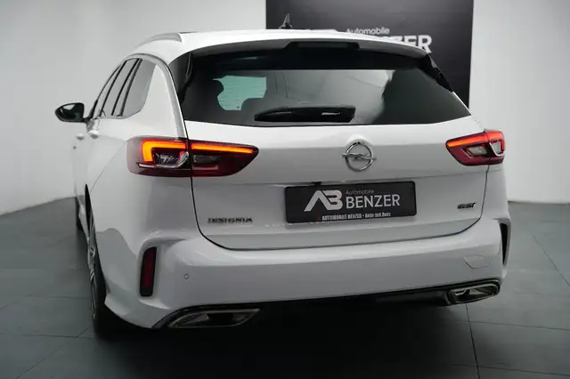 Opel Insignia view 8