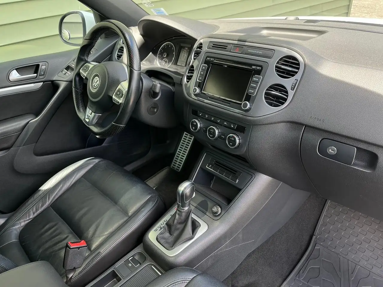 Volkswagen Tiguan снимка Volkswagen Tiguan