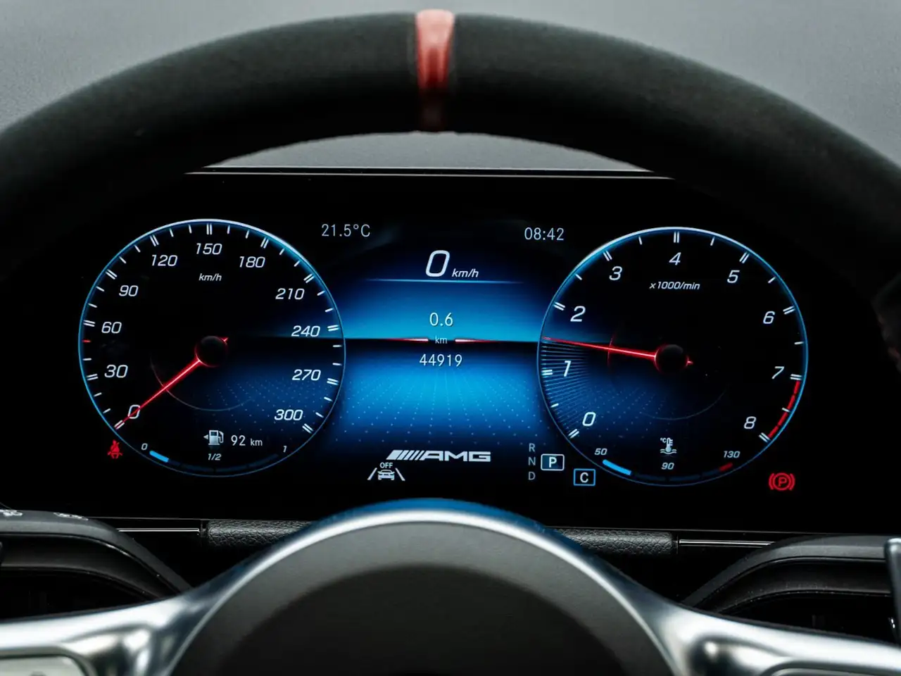 Mercedes-Benz GLA снимка Mercedes-Benz GLA