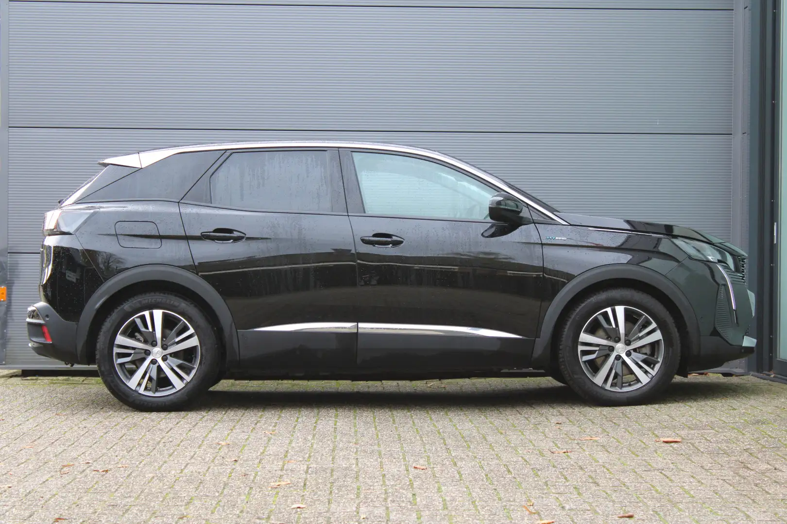 Peugeot 3008 1.6 HYbrid 225 Allure | Navigatie | Camera | Led | Noir - 2