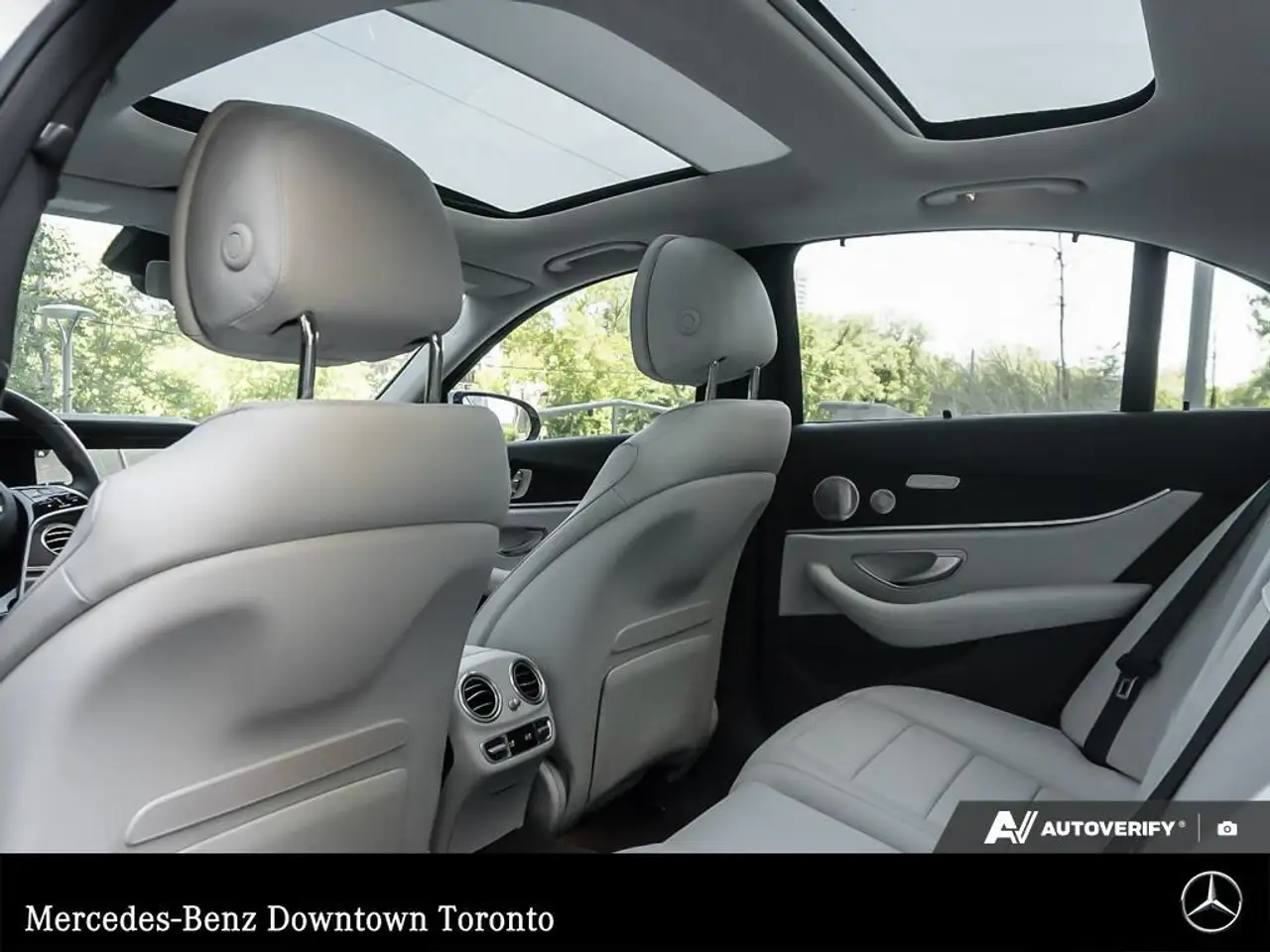 Mercedes-Benz E-Class photo Mercedes-Benz E-Class