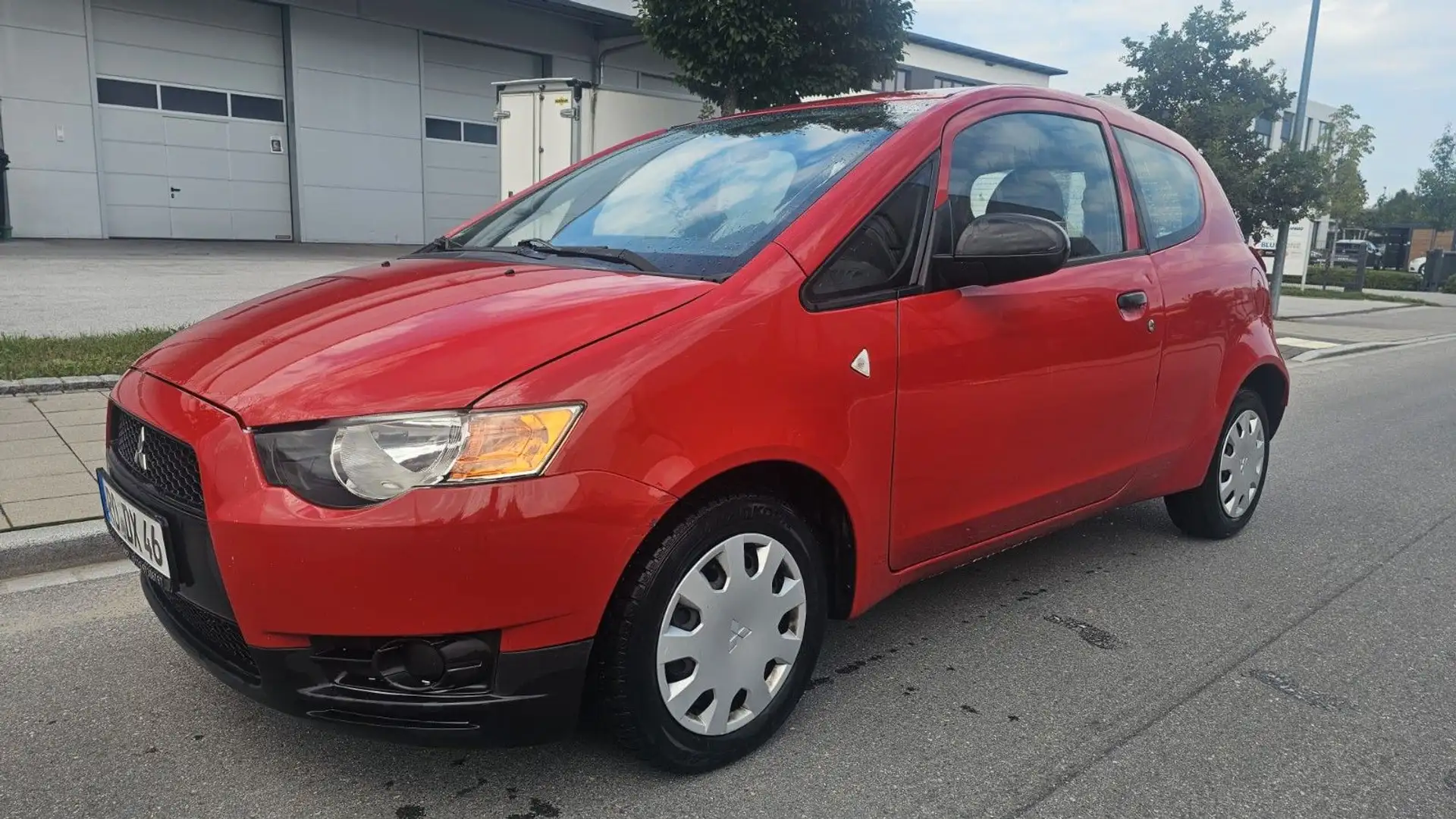 Mitsubishi Colt Lim. 3-trg. Basis*1,1* Rot - 1