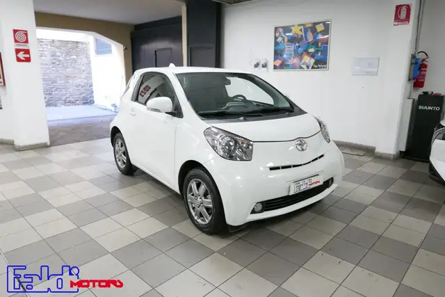 Toyota iQ 1.0 CVT Lounge