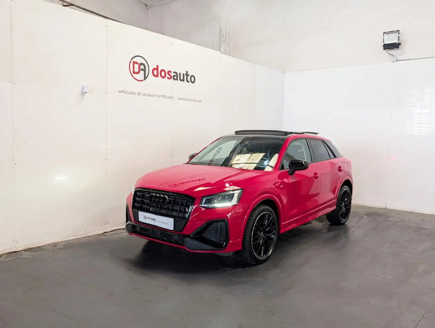 Audi Q2 35 TFSI Black line edition S tronic 110kW Rojo - 1