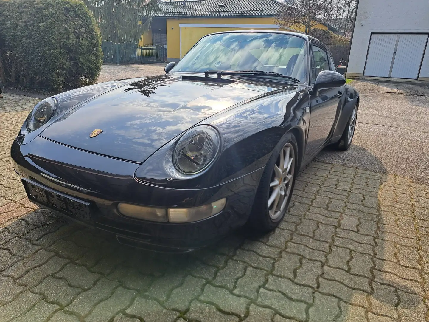 Porsche 993 Carrera 4 - 1