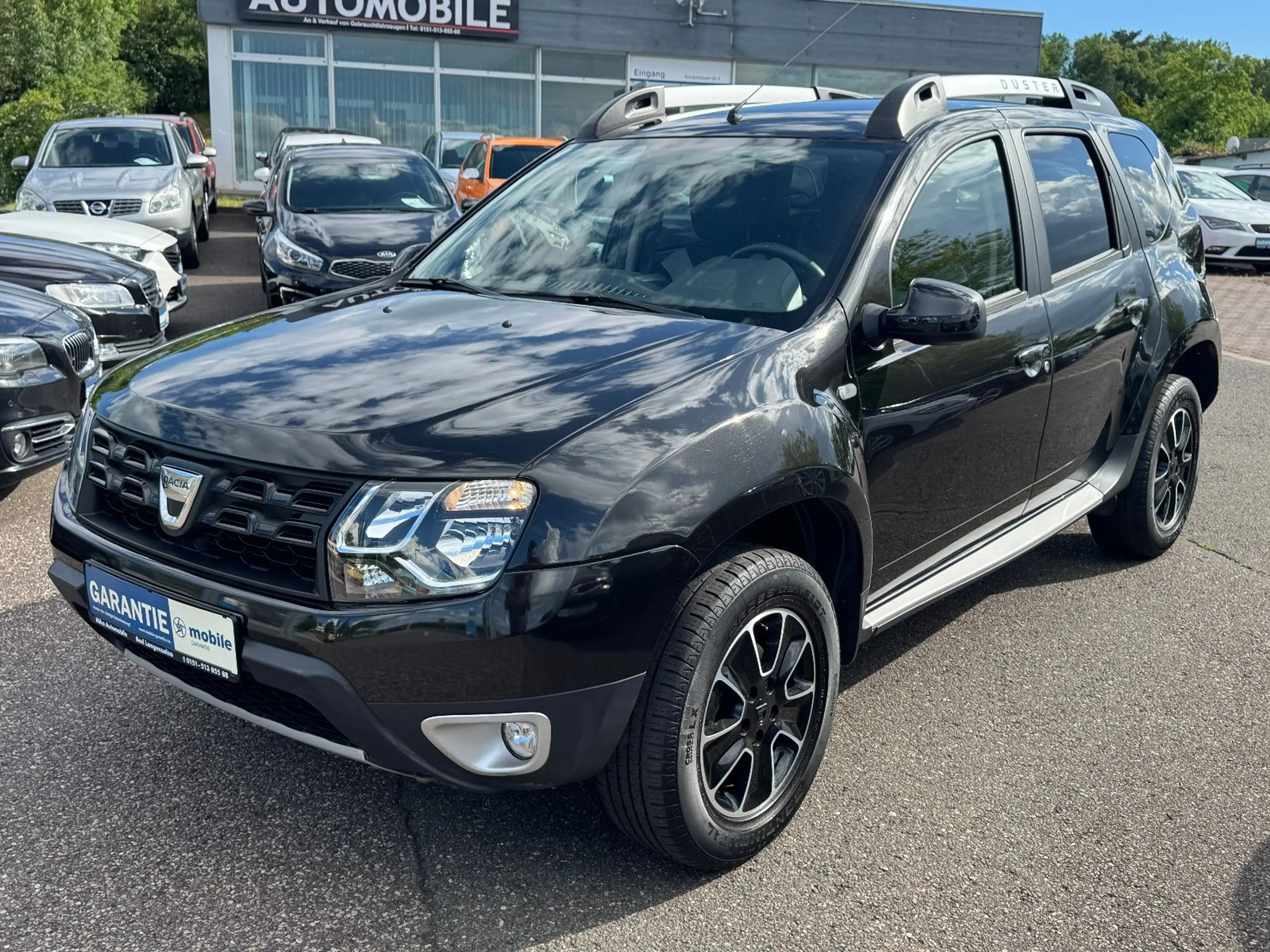 Dacia Duster Black 4x2  Navi Shz Pdc Tempo TÜV/HU/NEU