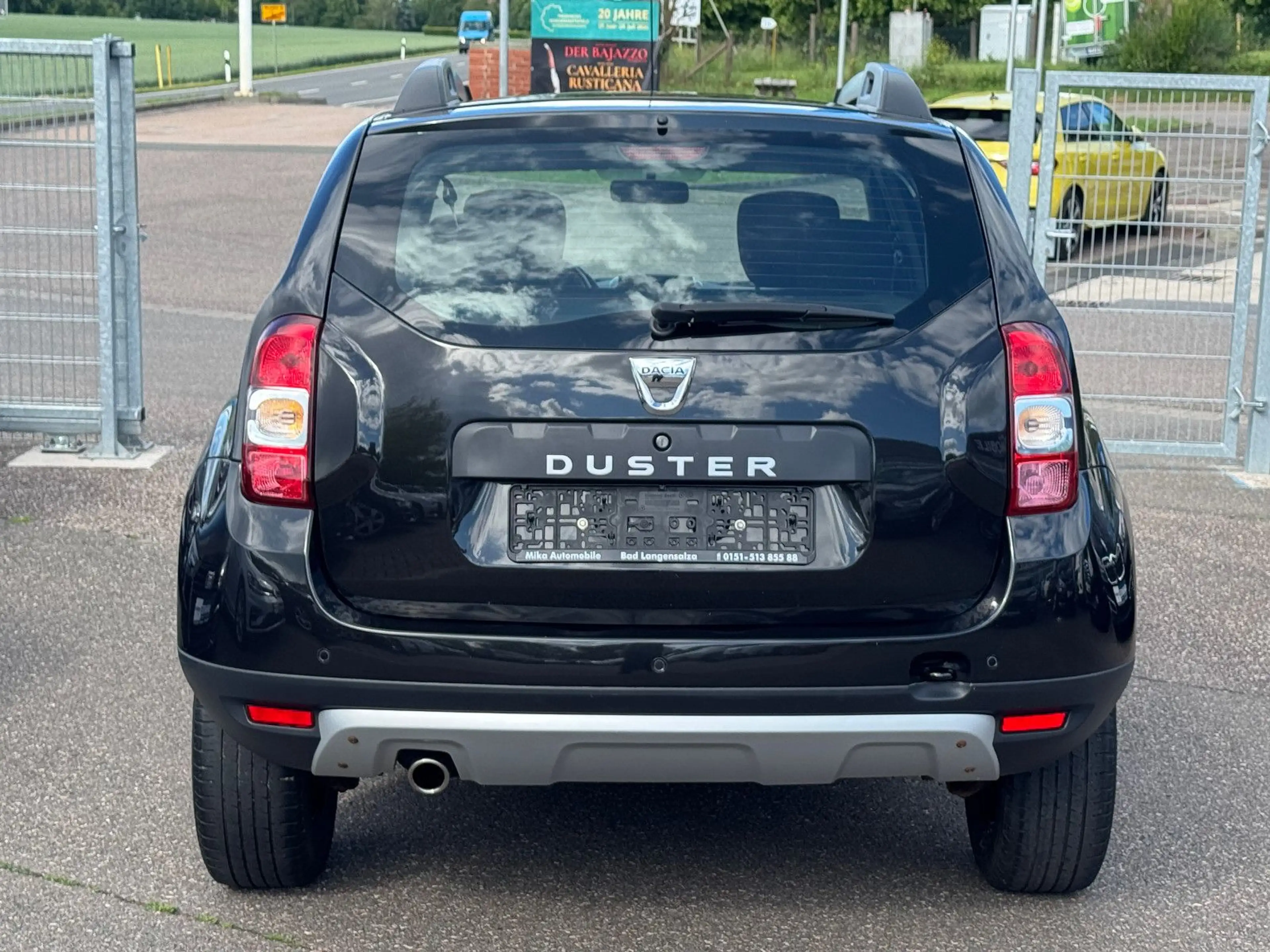 Dacia Duster Black 4x2  Navi Shz Pdc Tempo TÜV/HU/NEU — photo 6
