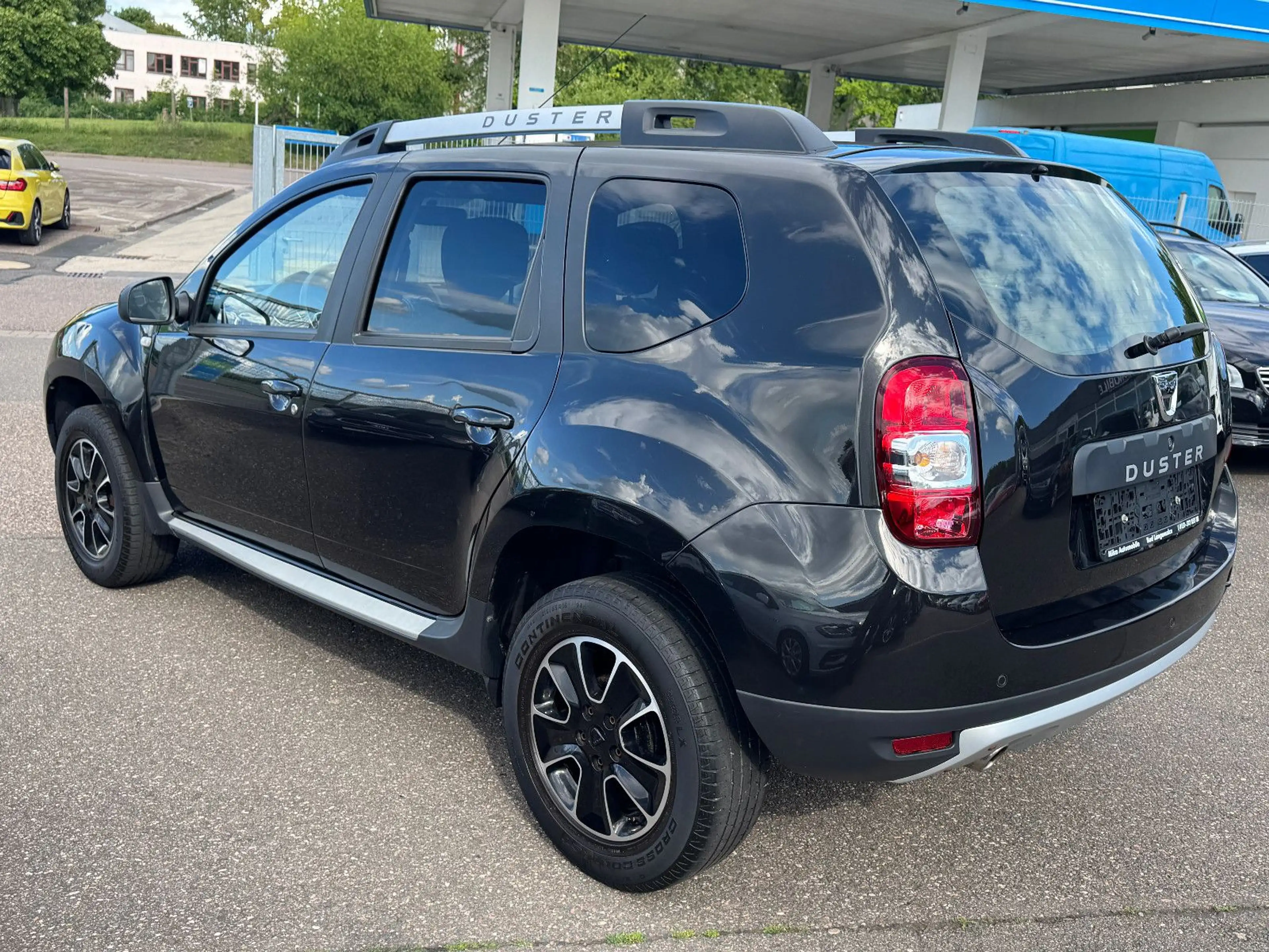 Dacia Duster Black 4x2  Navi Shz Pdc Tempo TÜV/HU/NEU — photo 4