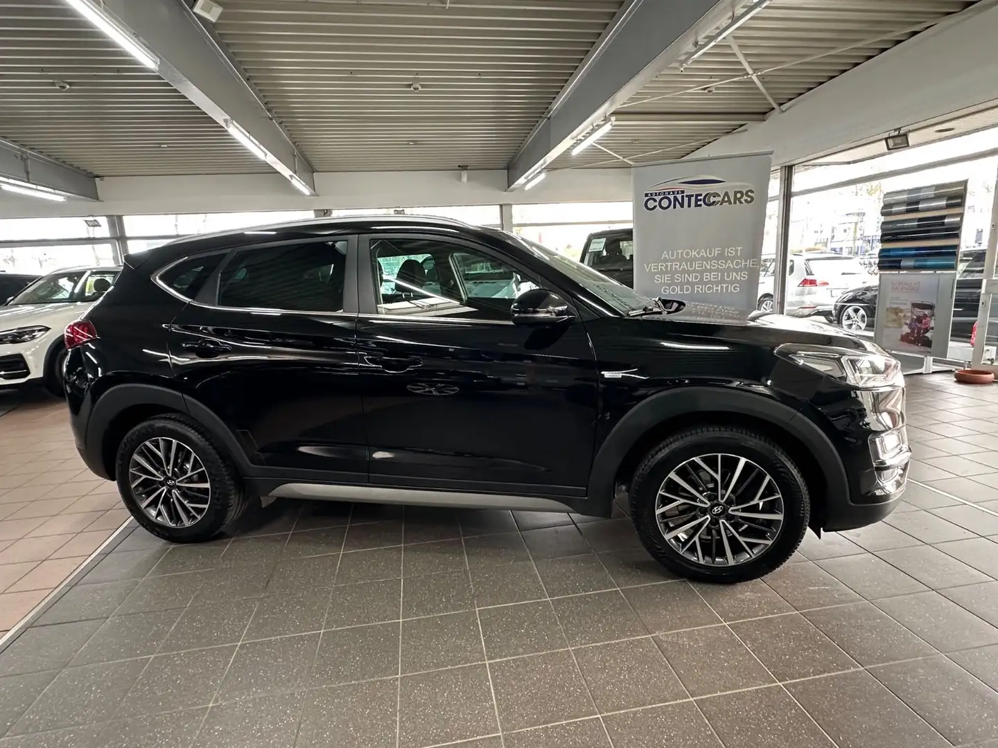 Hyundai TUCSON 1.6 CRDI Style 2WD III SUPER ZUSTAND III Schwarz - 1