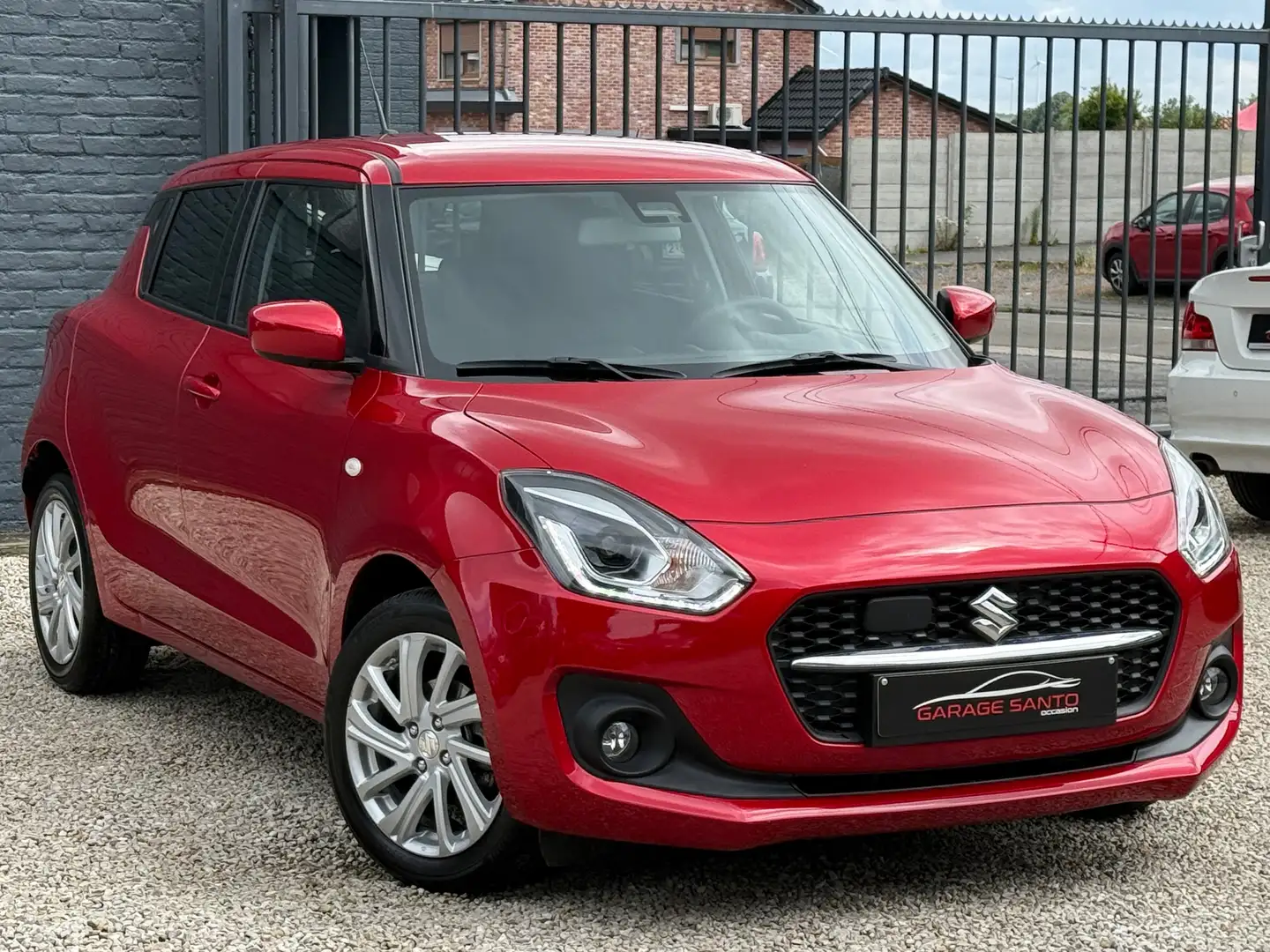 Suzuki Swift 1.2i SHVS GL 12V Hybrid /CarPlay/Xénon/Led/Cam/ Rood - 2