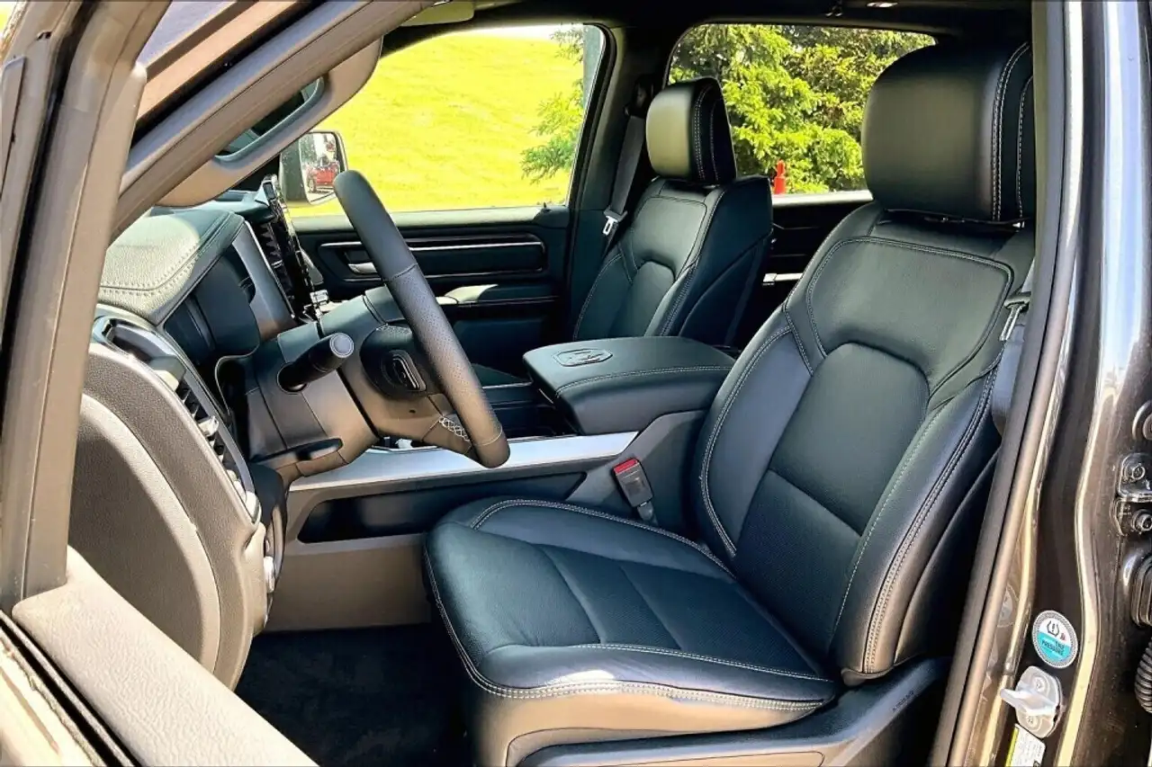 RAM 1500 photo RAM 1500