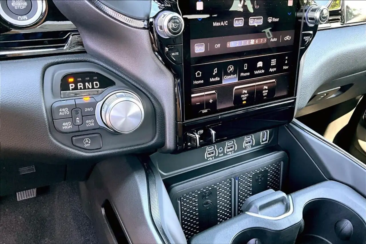 RAM 1500 photo RAM 1500