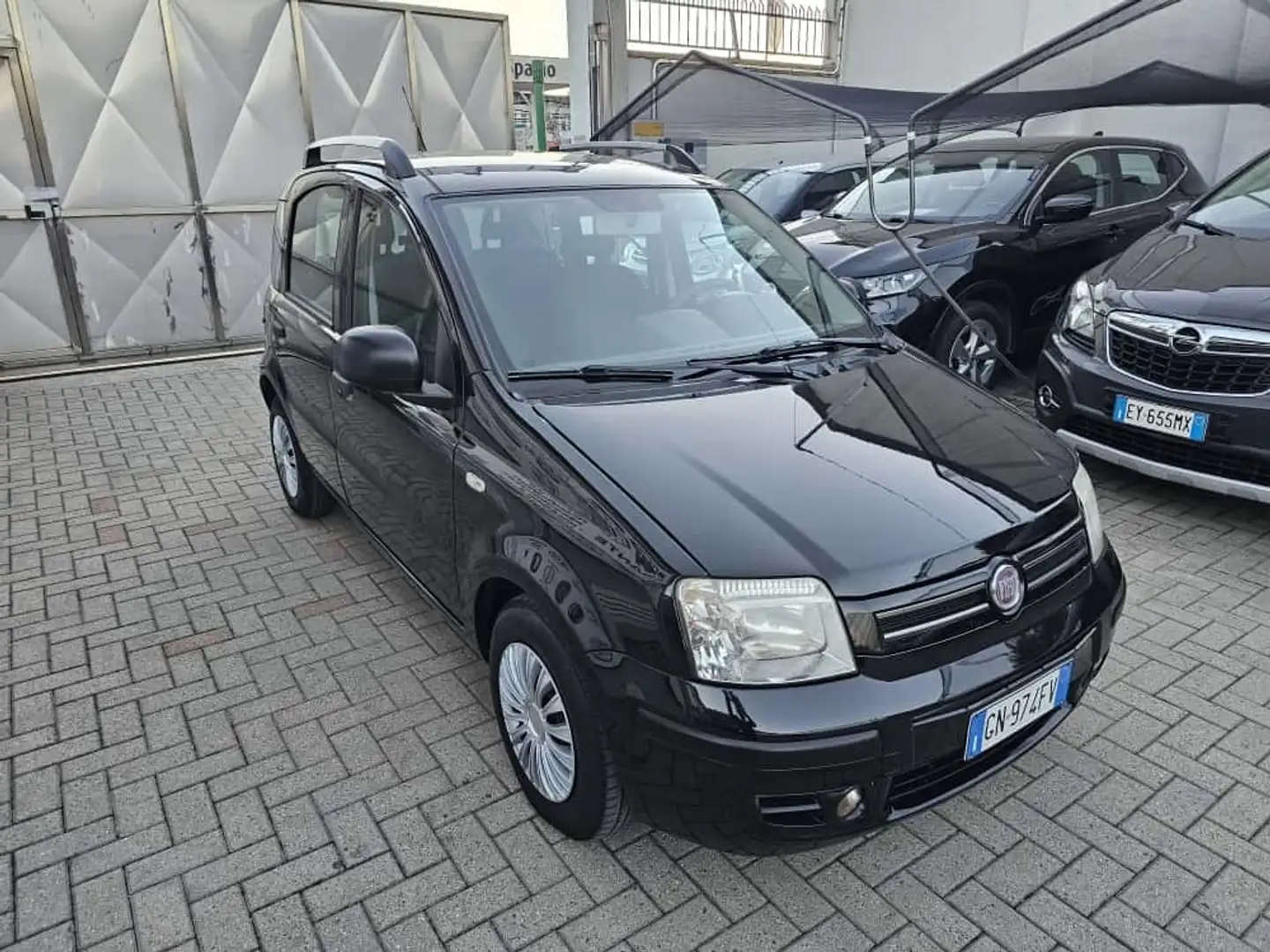 Fiat Panda Panda 1.2 Dynamic Schwarz - 2