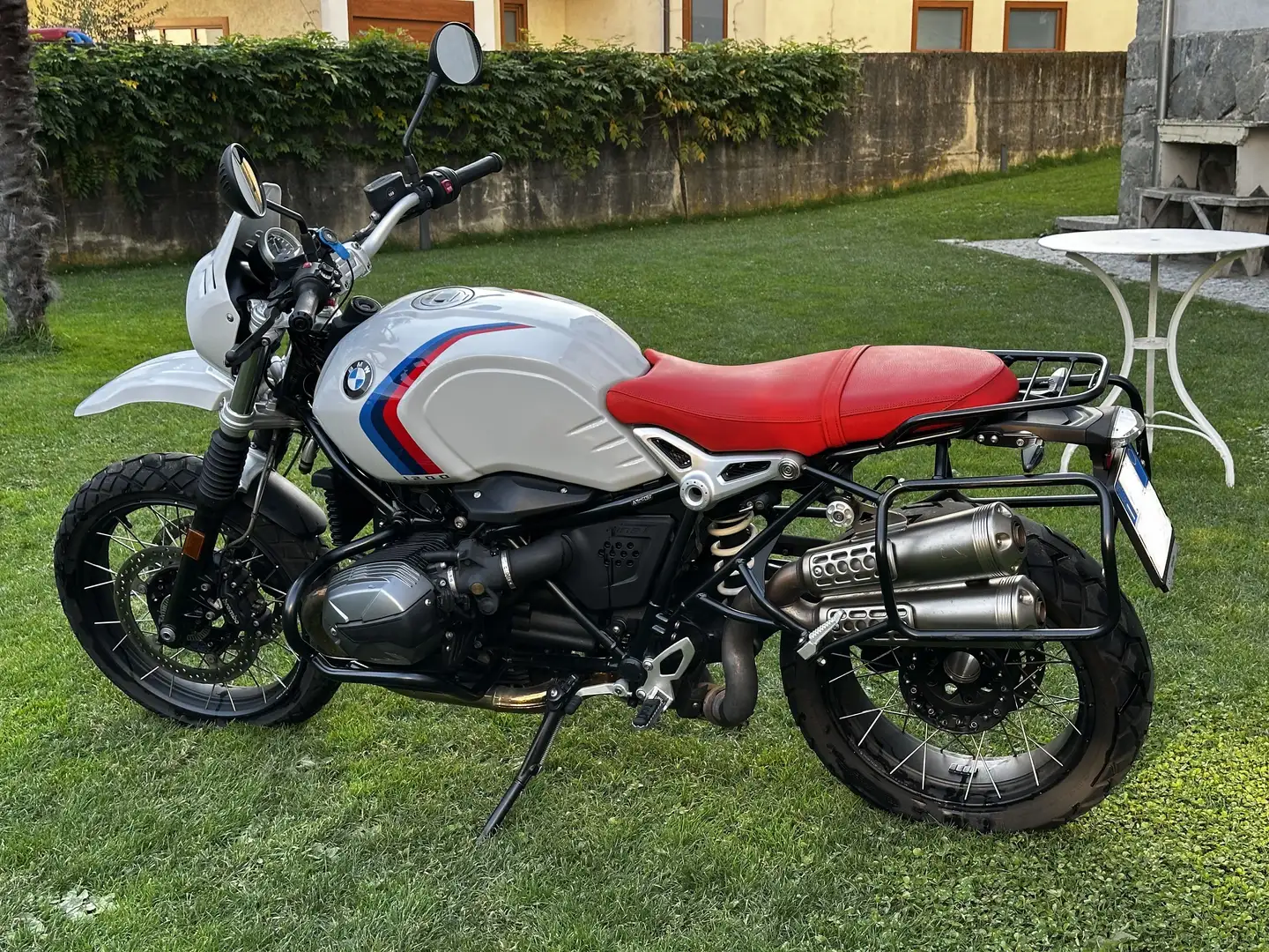 BMW R nineT Urban GS Bianco - 2