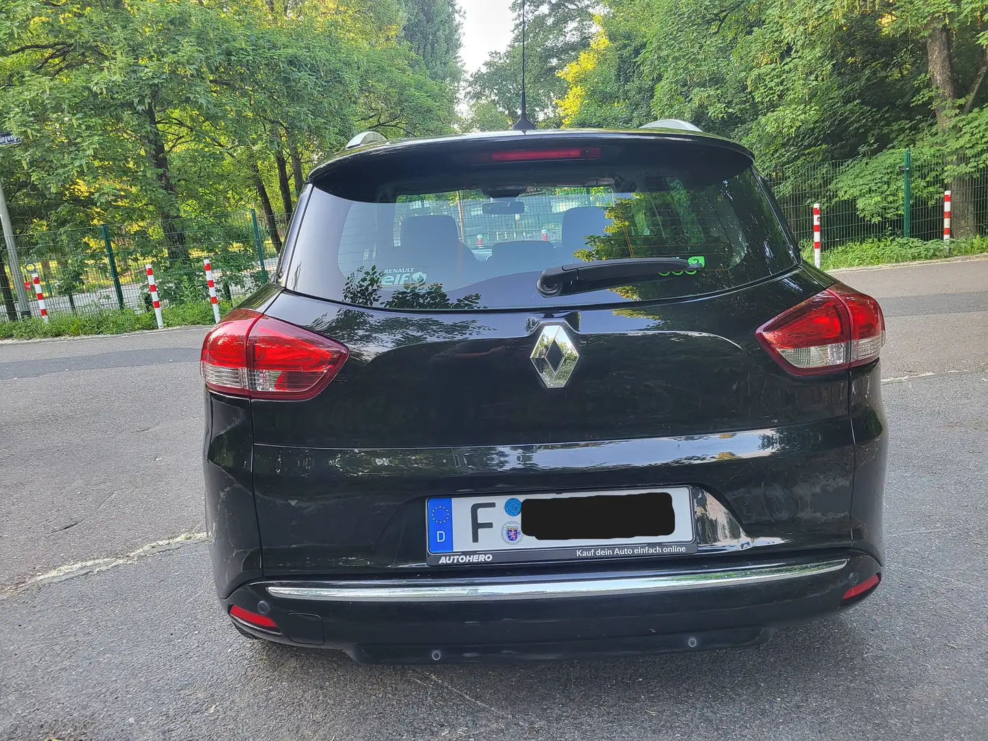 Renault Clio Grandtour Luxe ENERGY TCe 90 Start&Stop eco² Noir - 2