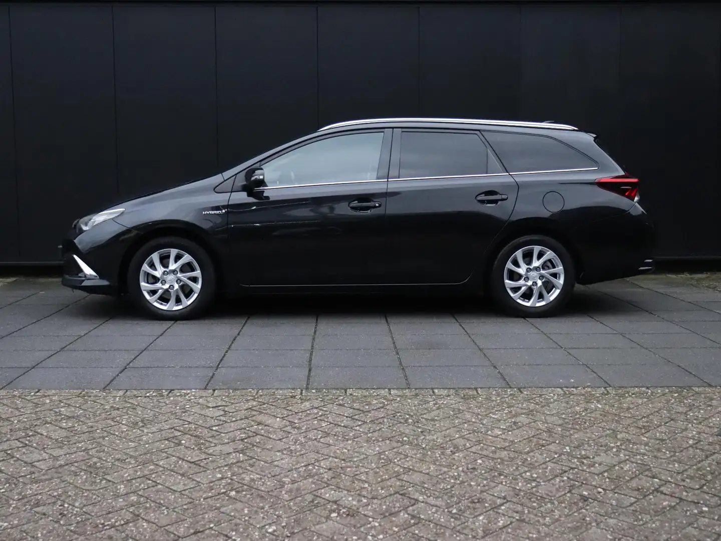 Toyota Auris Touring Sports 1.8 Hybrid Lease pro | PANO-DAK | S Zwart - 2