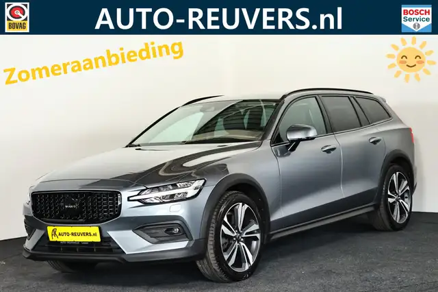 Volvo V60 Cross Country 2.0 B5 AWD Pro Navi / Pilot Assist / Half Leder /