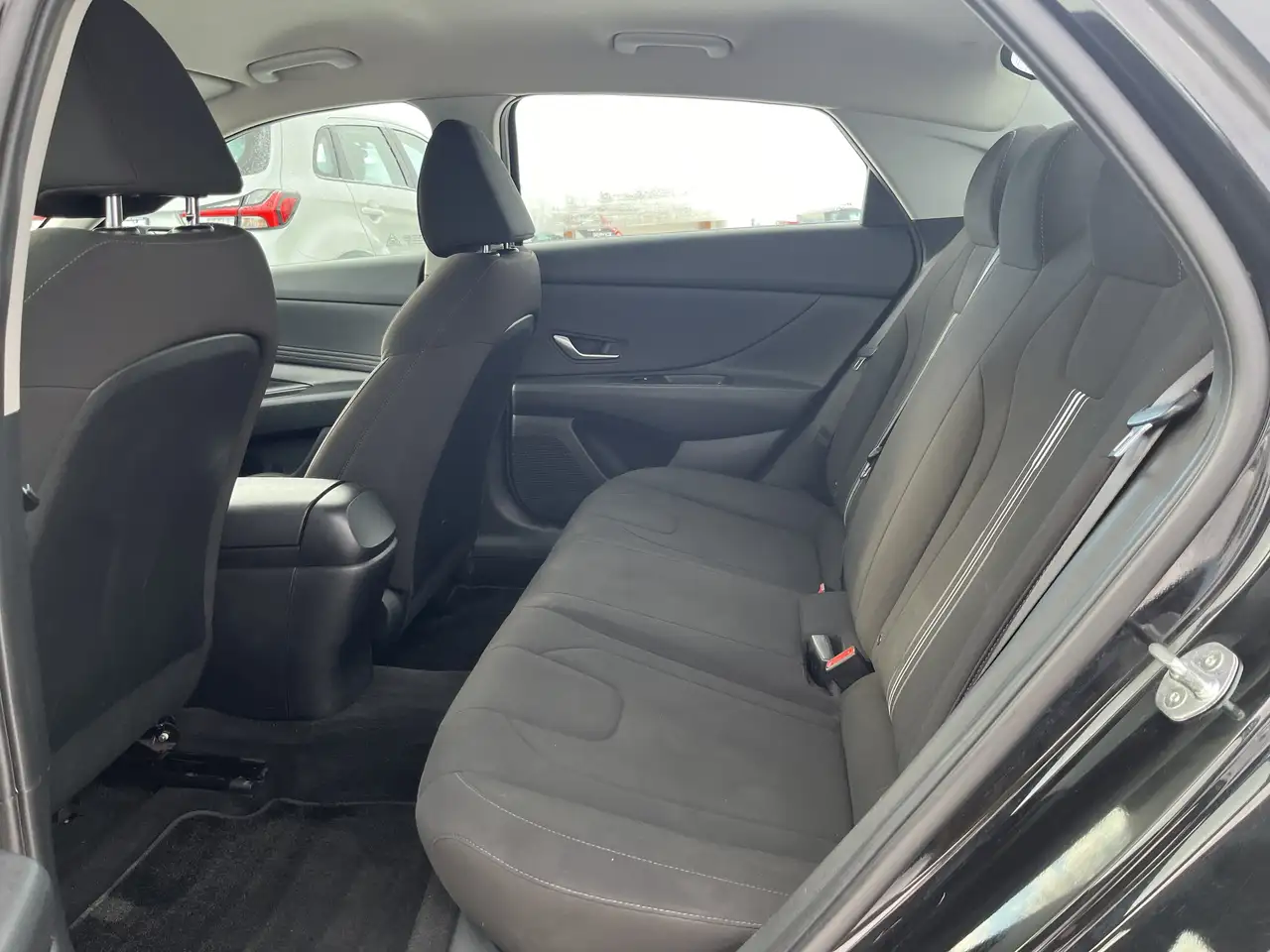Hyundai ELANTRA снимка Hyundai ELANTRA