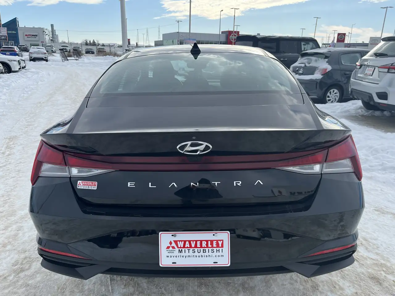 Hyundai ELANTRA снимка Hyundai ELANTRA