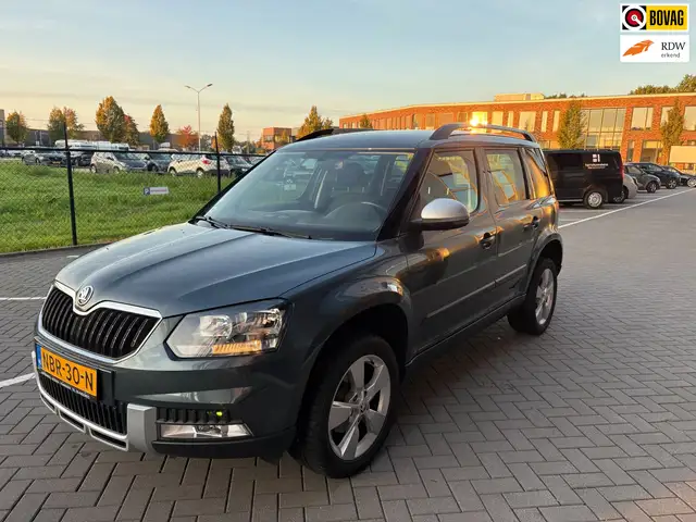 Skoda Yeti 1.2 TSI Greentech Ambition outdoor camera navi 17