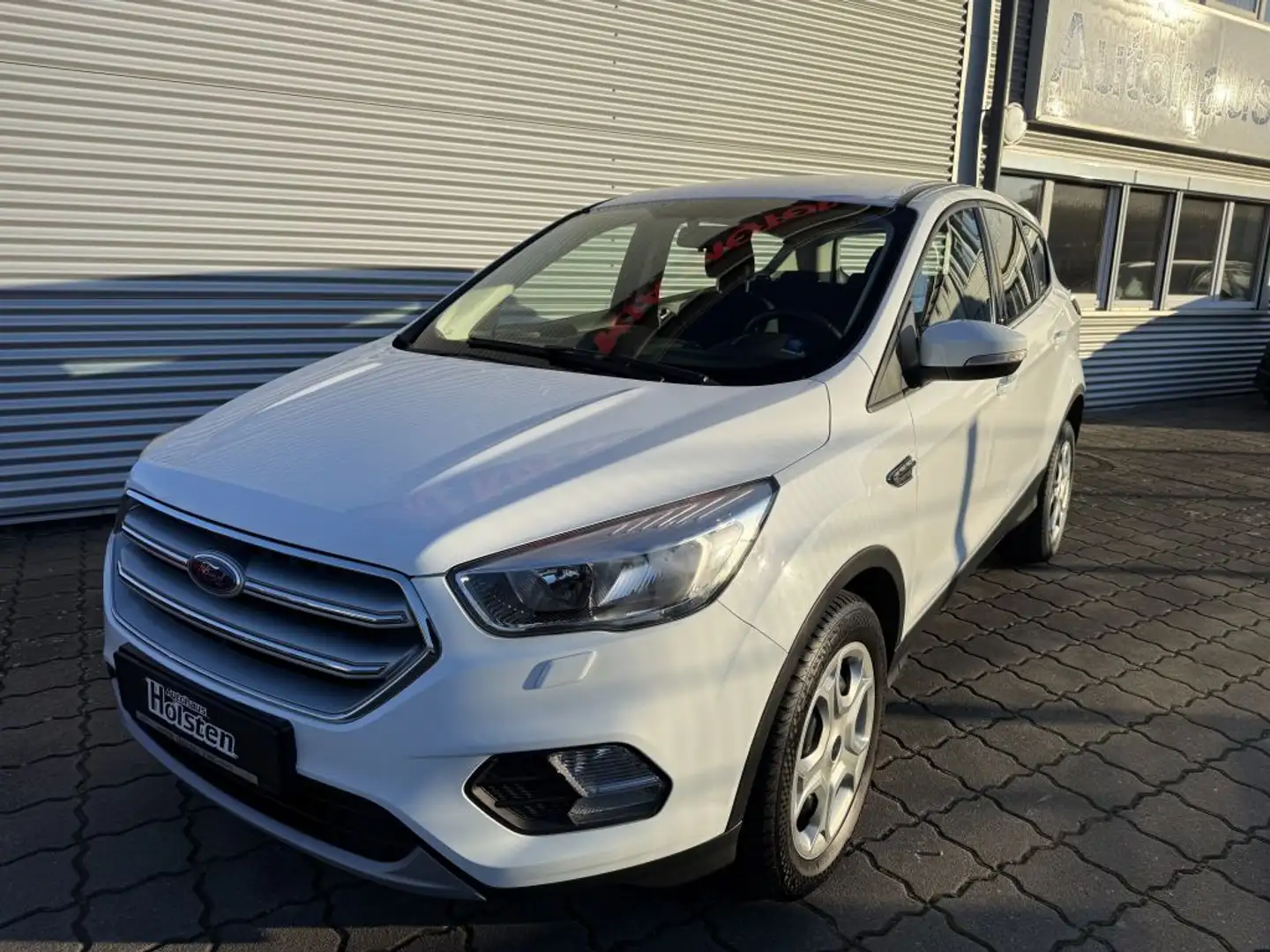 Ford Kuga 1.5 TDCi 2x4 Aut. Trend Blanc - 1