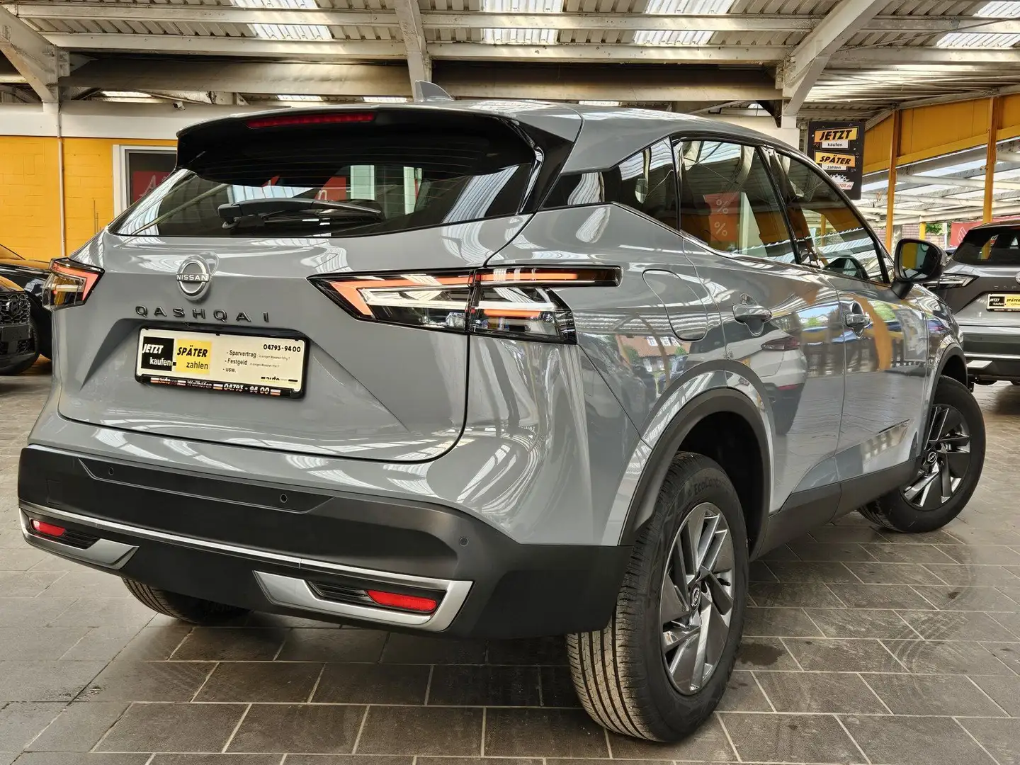 Nissan Qashqai MHEV Acenta Plus SHZ+LHZ AppleCP Kamera Gris - 2