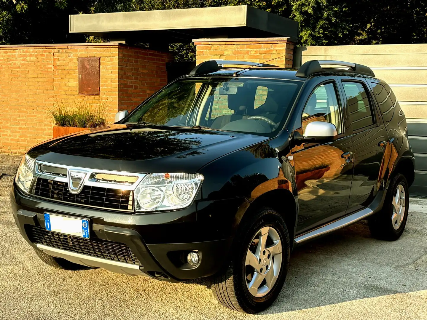 Dacia Duster 1.6 benzina-88700km REALI- Garanzia 12M-2011 Nero - 1