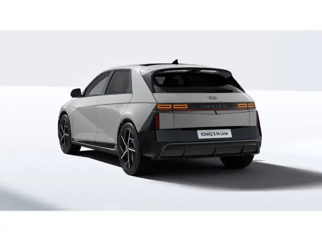 Hyundai Ioniq 5 view 2