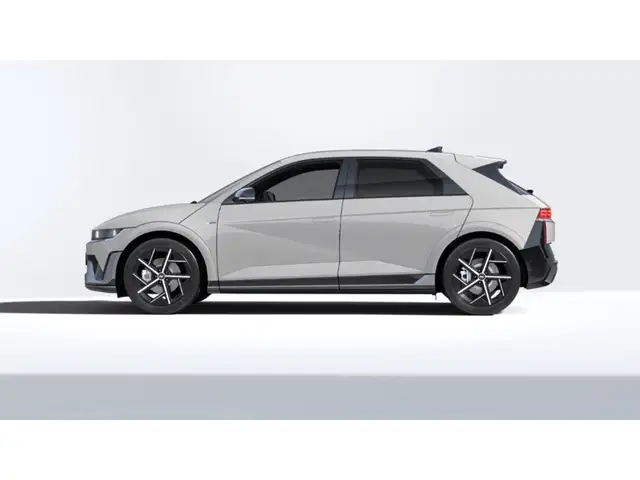 Hyundai Ioniq 5 view 3