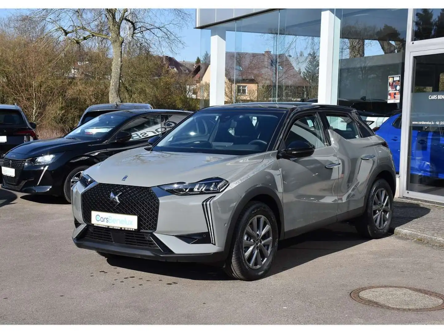 DS Automobiles DS 3 1.2 PureTech CUIR SG CHFF LANE SIDE CAM NEUVE Grijs - 2