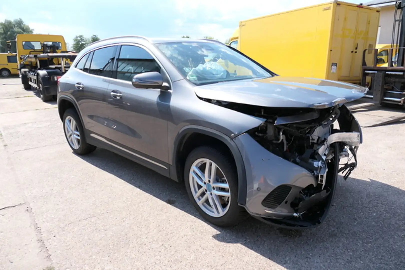 Mercedes-Benz EQA 250 + Progressive Klima AHK Grigio - 1