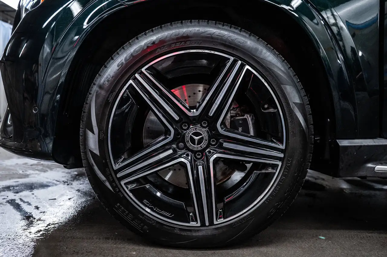 Mercedes-Benz GLE photo Mercedes-Benz GLE
