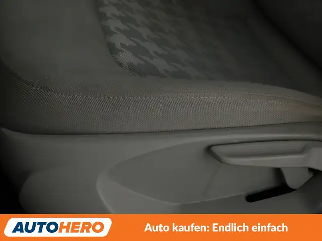Audi A3 view 25