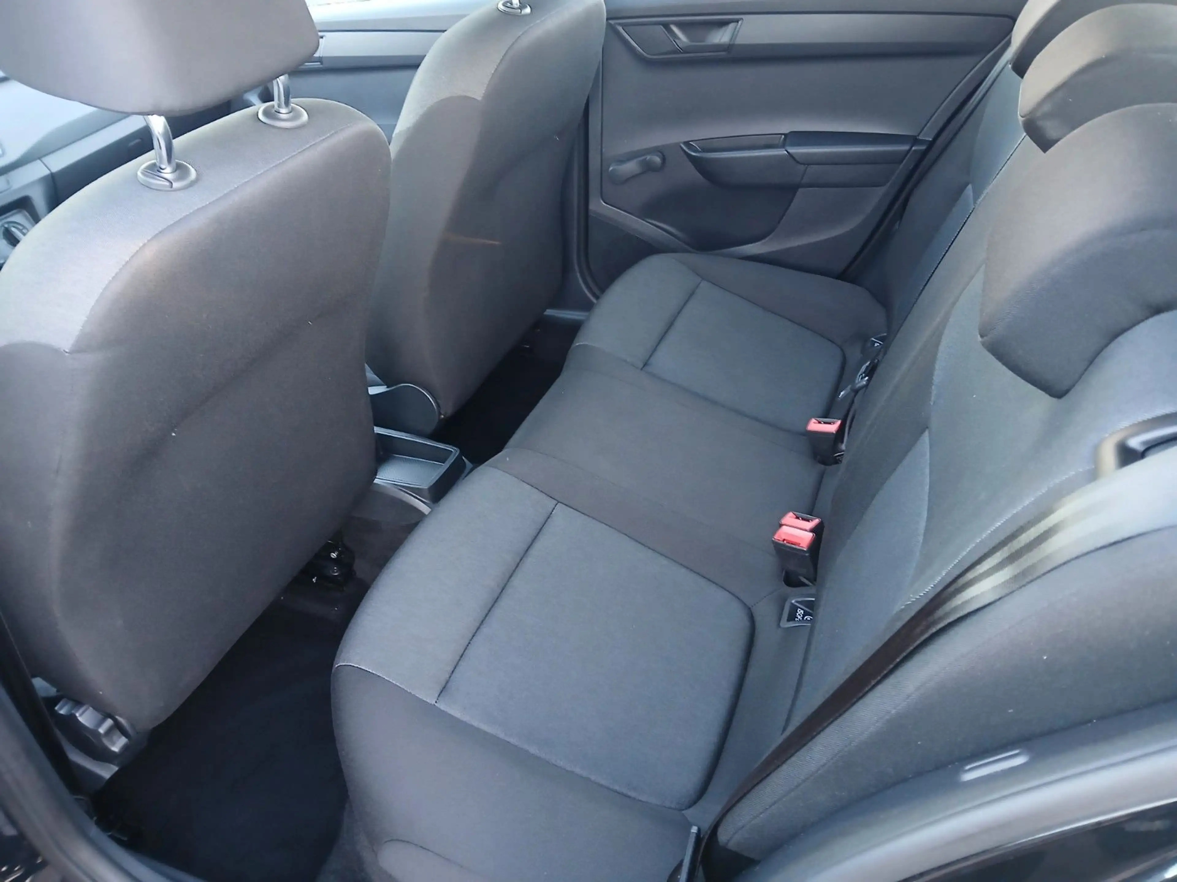 Skoda Fabia 1.0l MPI 44kW Cool Edition — photo 10