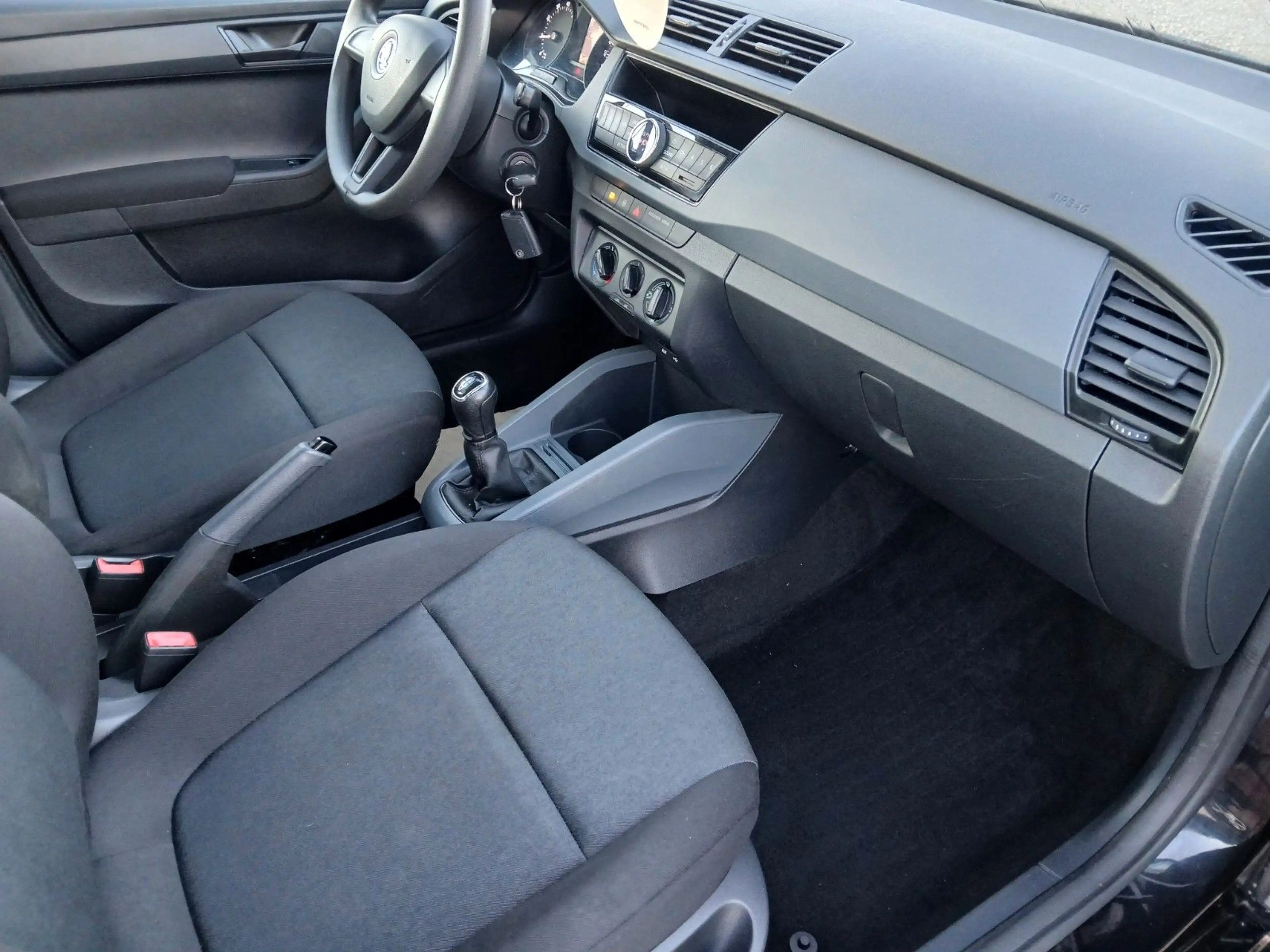 Skoda Fabia 1.0l MPI 44kW Cool Edition — photo 12