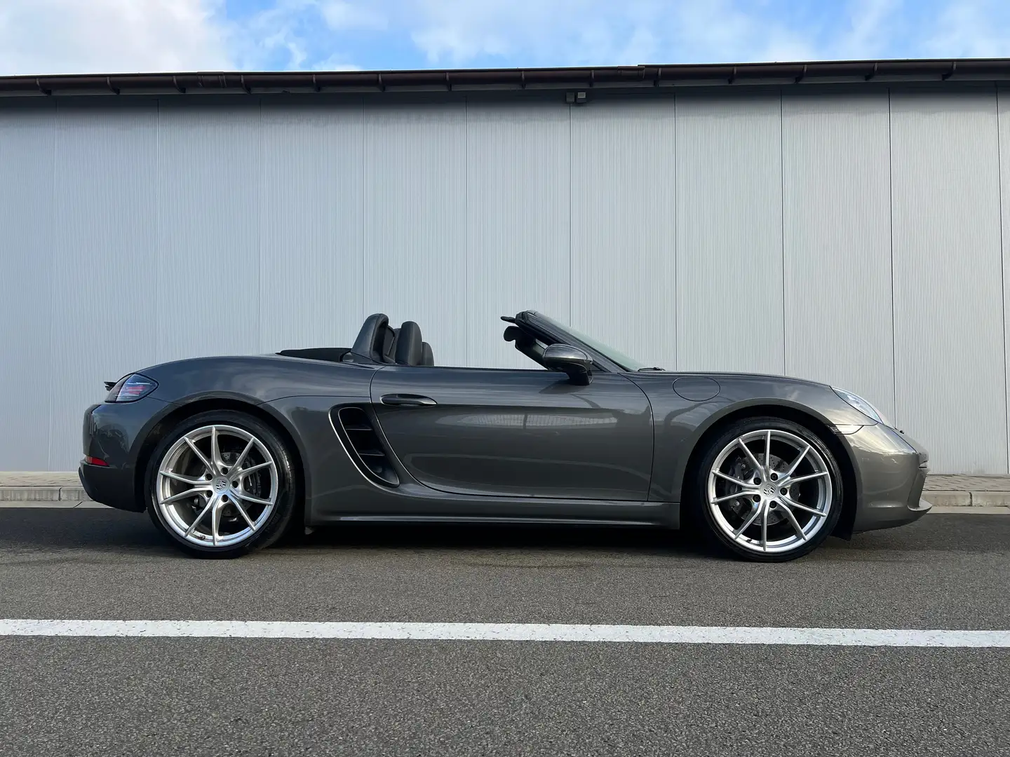 Porsche 718 718 Boxster 2.0 Turbo PDK - Exhaust  Sport - TVAC Grijs - 2
