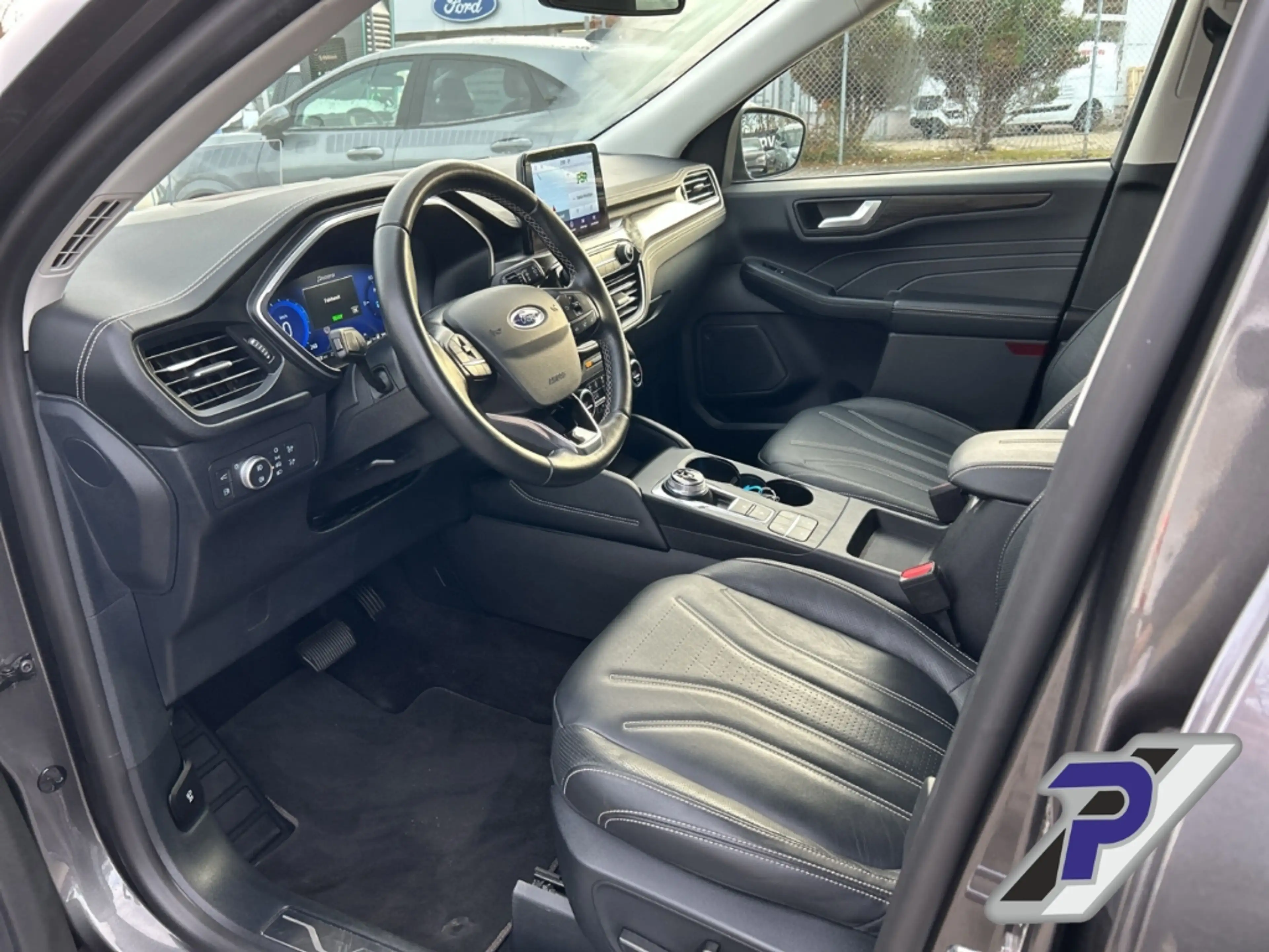 Ford Kuga PHEV Vignale AHK-SCHWENKB.+TECHNO+FAHRERASSIST-PAK — photo 13