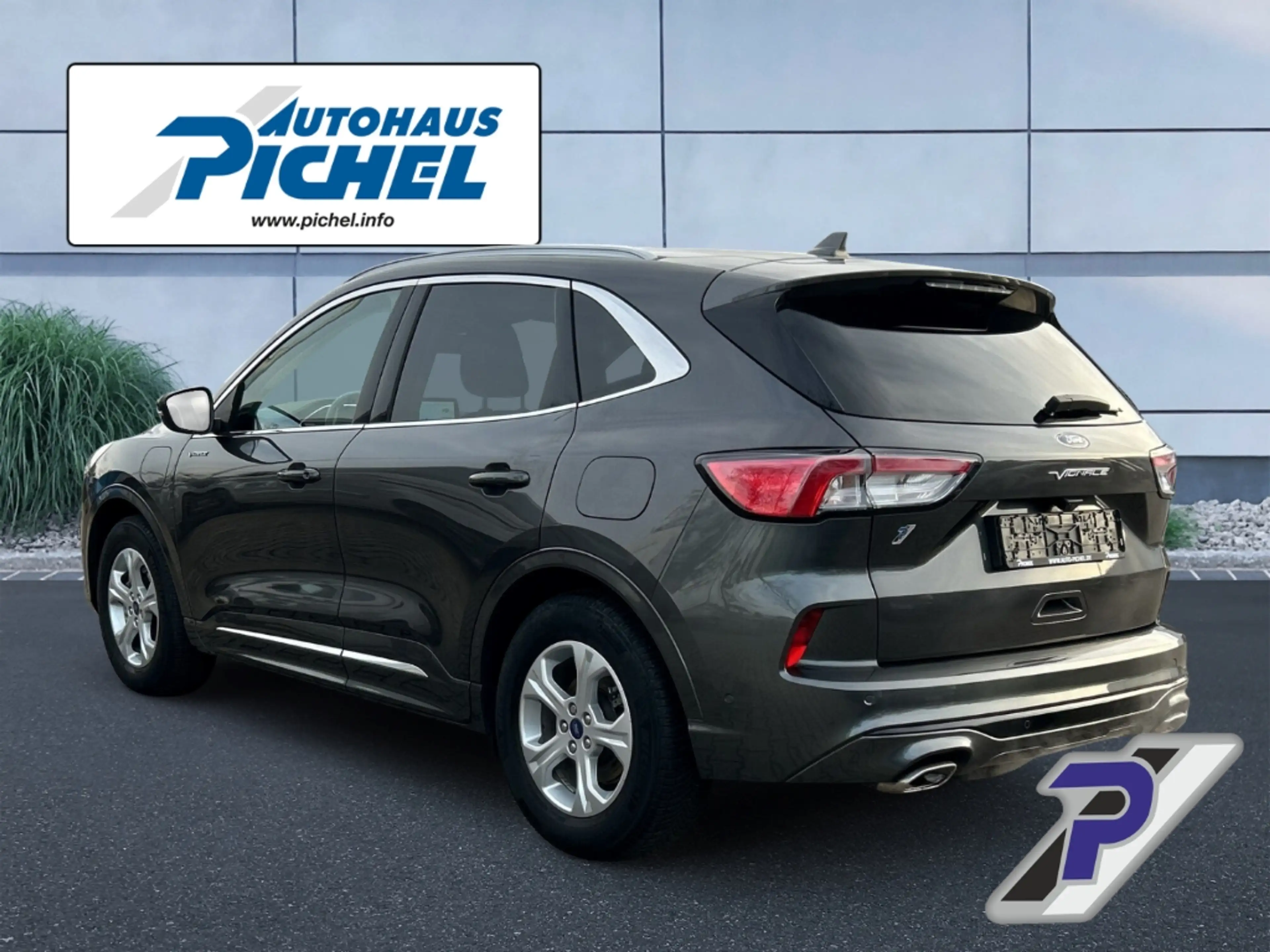 Ford Kuga PHEV Vignale AHK-SCHWENKB.+TECHNO+FAHRERASSIST-PAK — photo 4