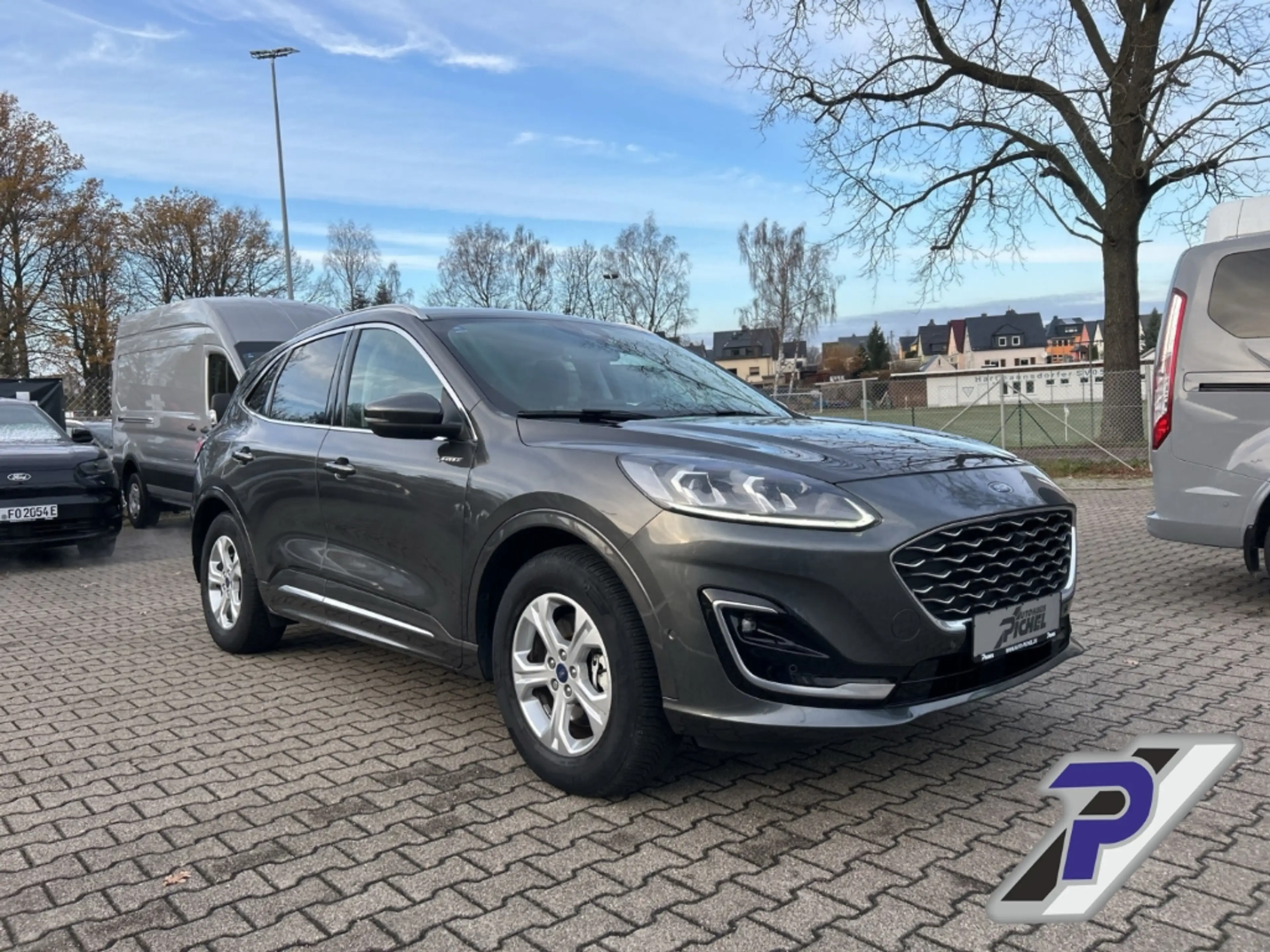Ford Kuga PHEV Vignale AHK-SCHWENKB.+TECHNO+FAHRERASSIST-PAK — photo 8