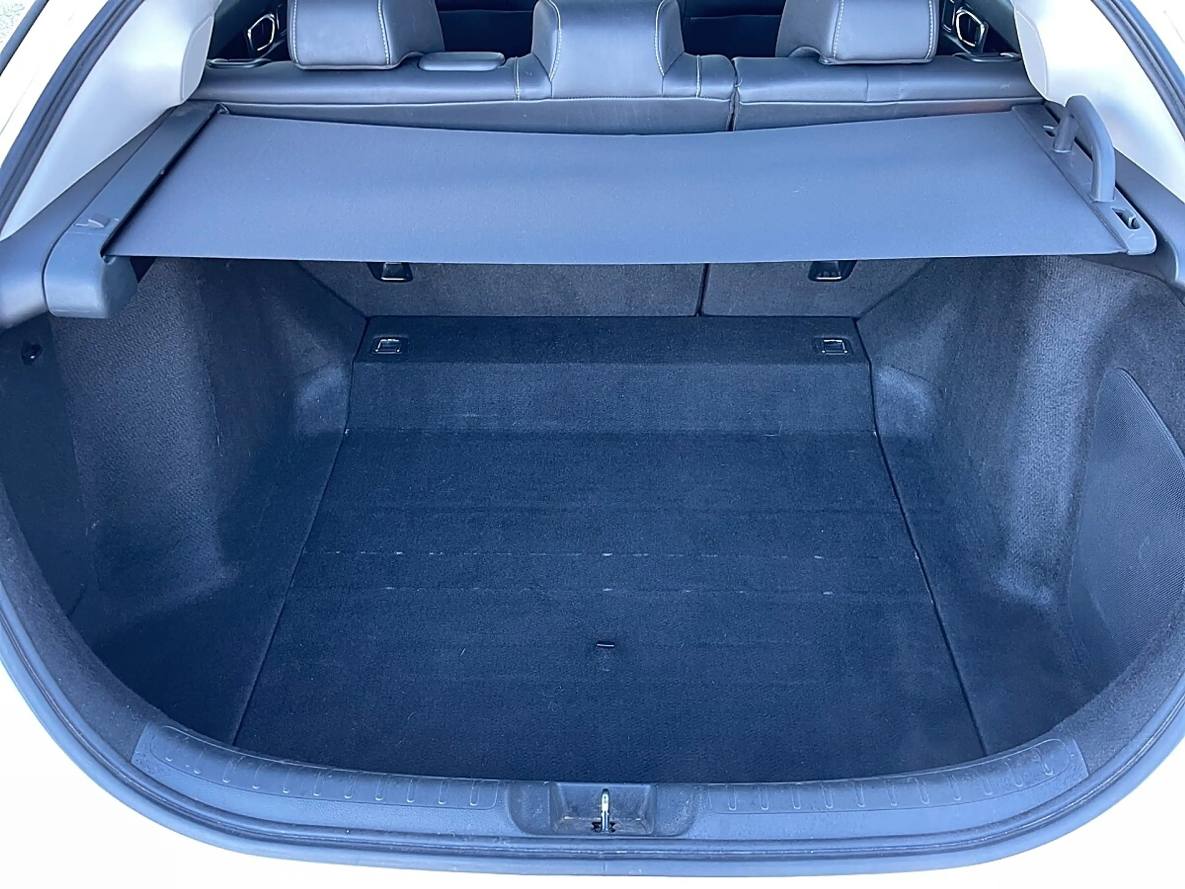 Honda Civic 2.0 i-MMD Hybrid Advance e-CVT Aut. — photo 10