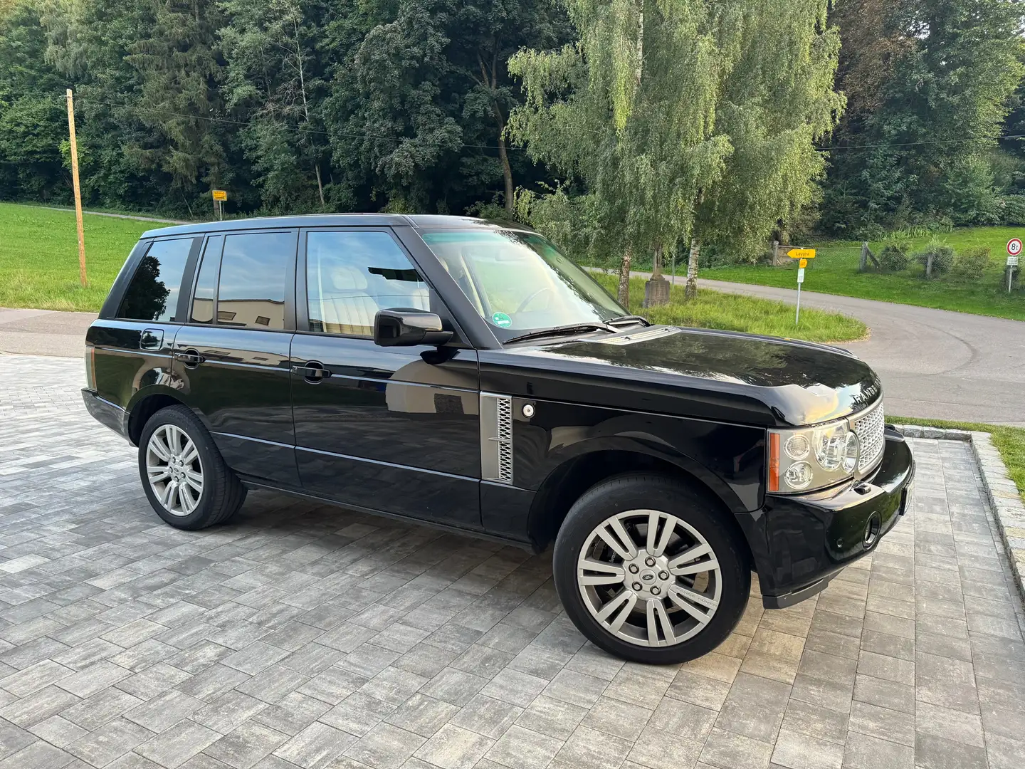 Land Rover Range Rover Range Rover V8 Supercharged Schwarz - 1