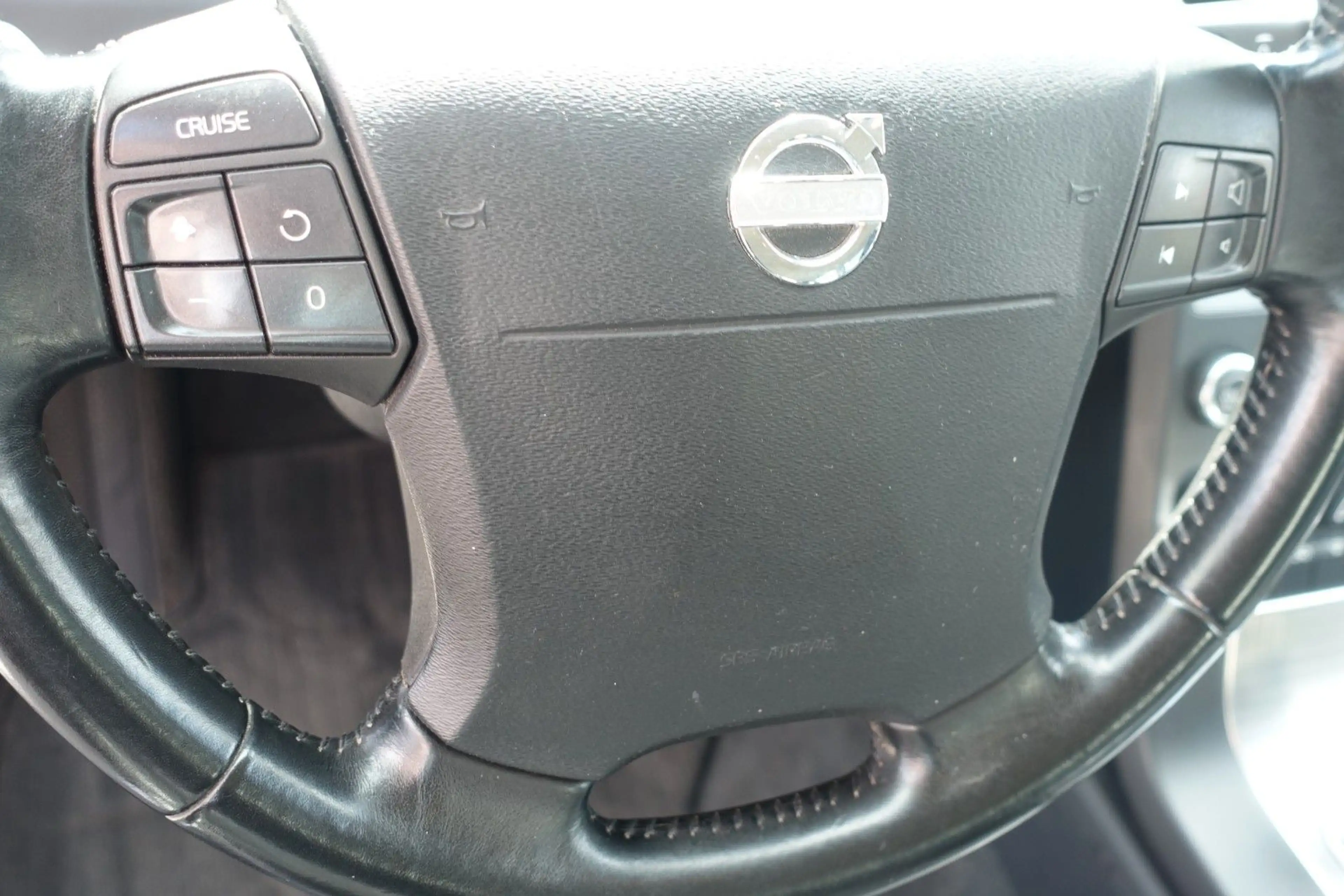 Volvo V70 Kombi Momentum*2.4l*5-ZYLINDER*AUTOMATIK*TEM — photo 5