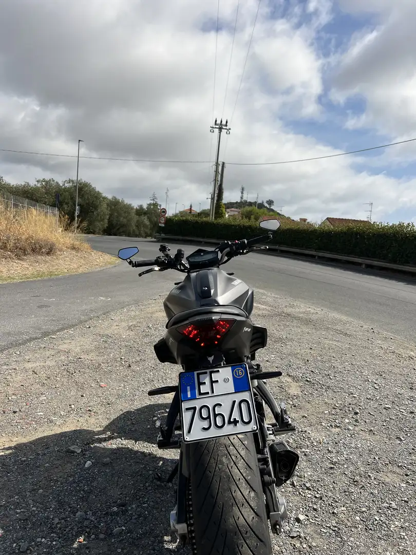 Yamaha MT-07 Szürke - 2