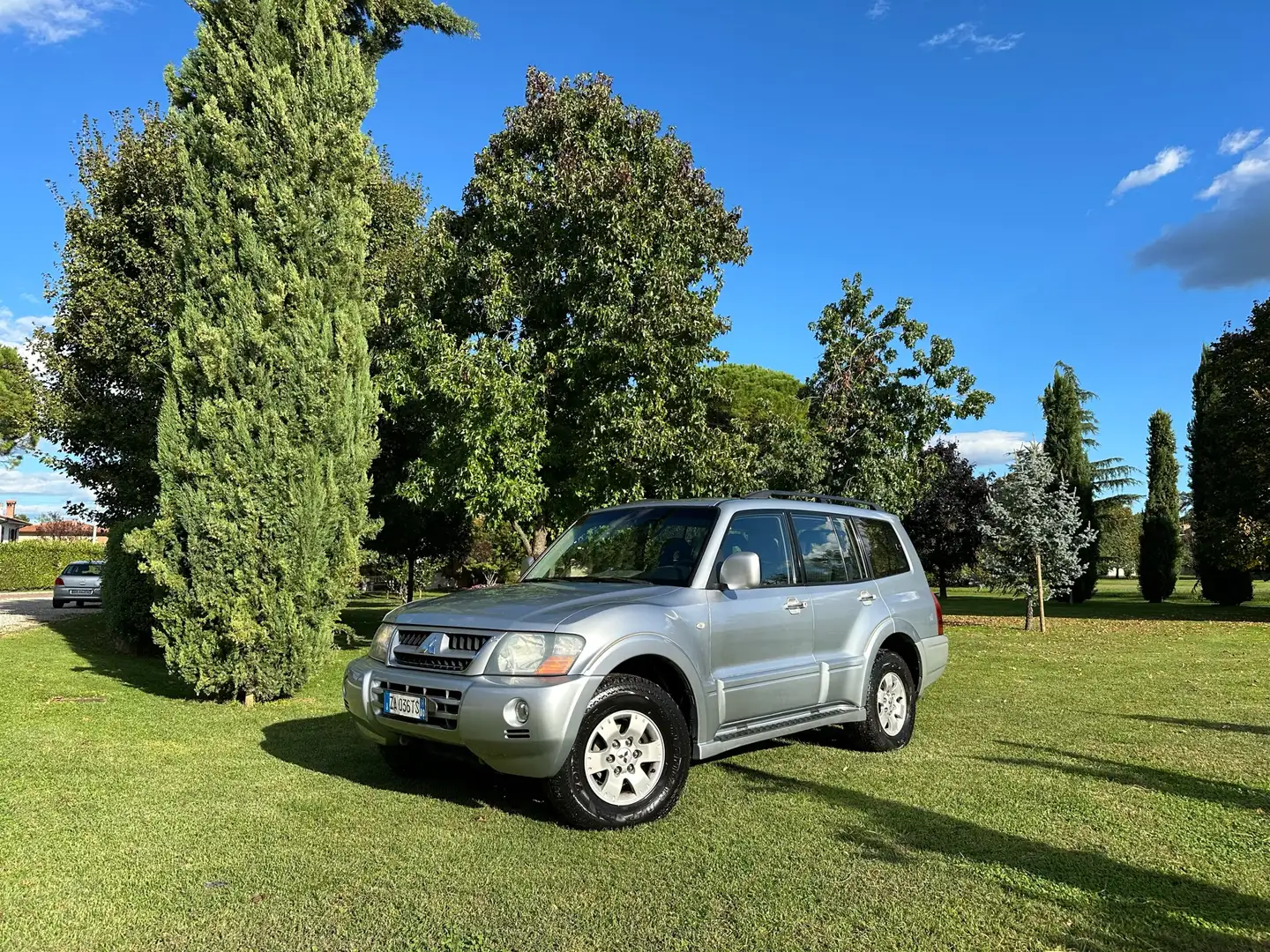 Mitsubishi Pajero 5p 3.2 tdi 16v di-d GLS-2 auto Plateado - 1