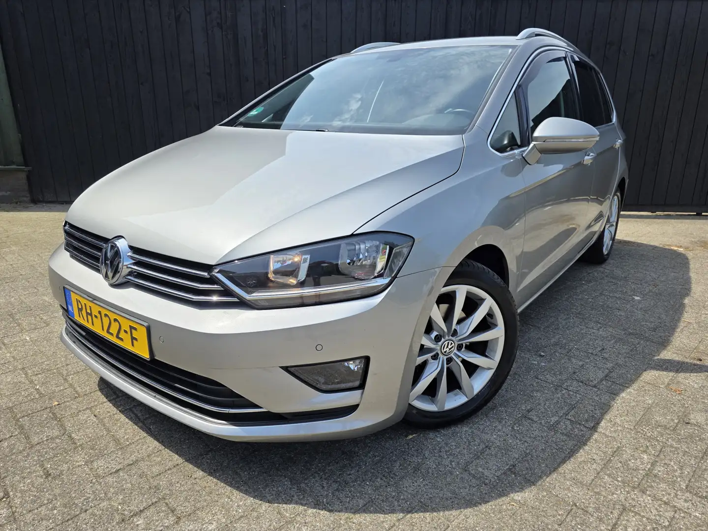 Volkswagen Golf Sportsvan 1.4 TSI Highline Grijs - 1