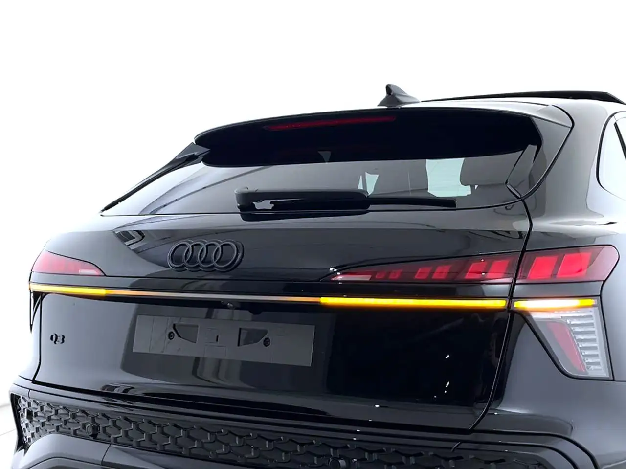 Audi Q3 2026 — фото 7