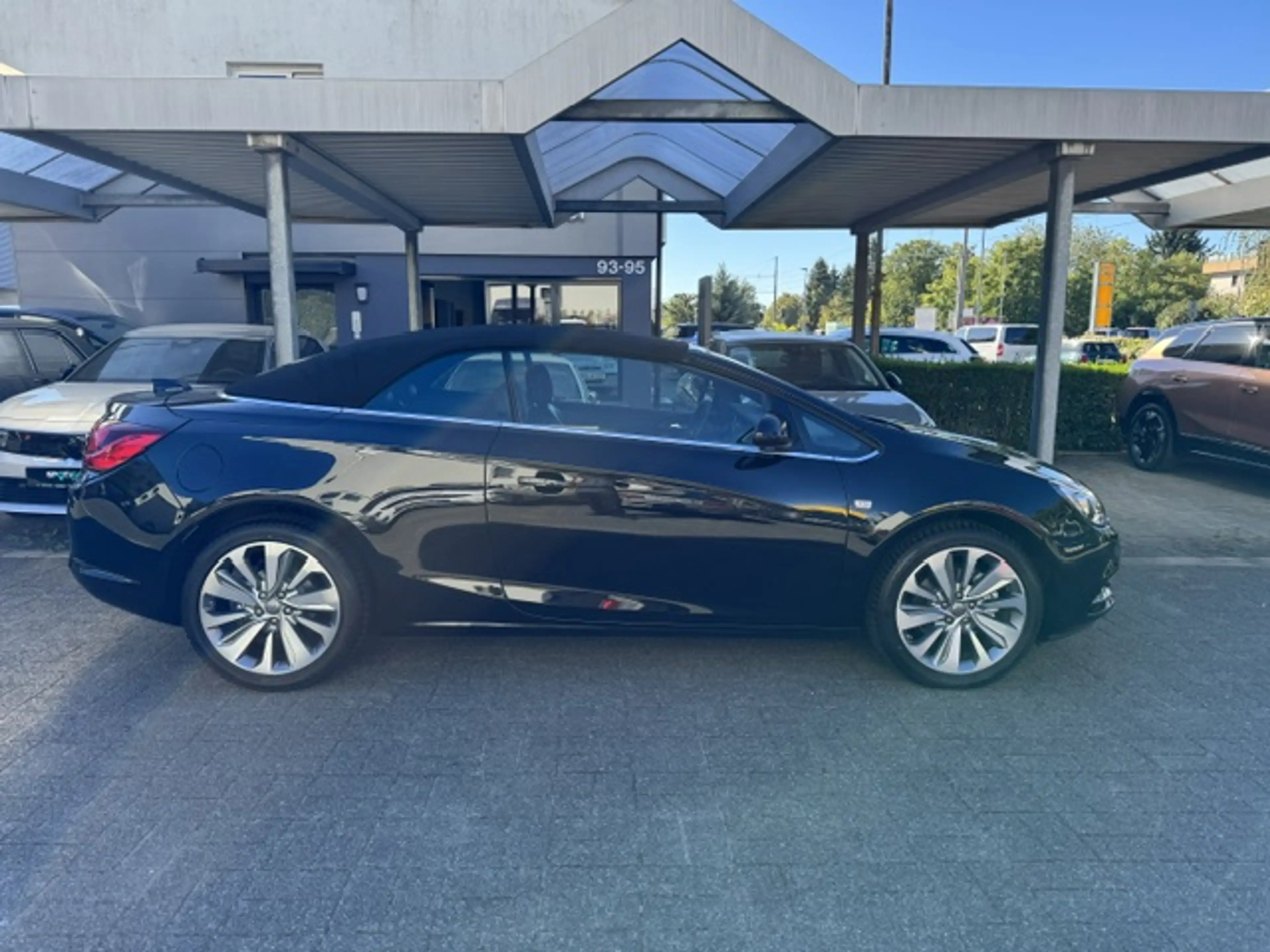 Opel Cascada Active — photo 3