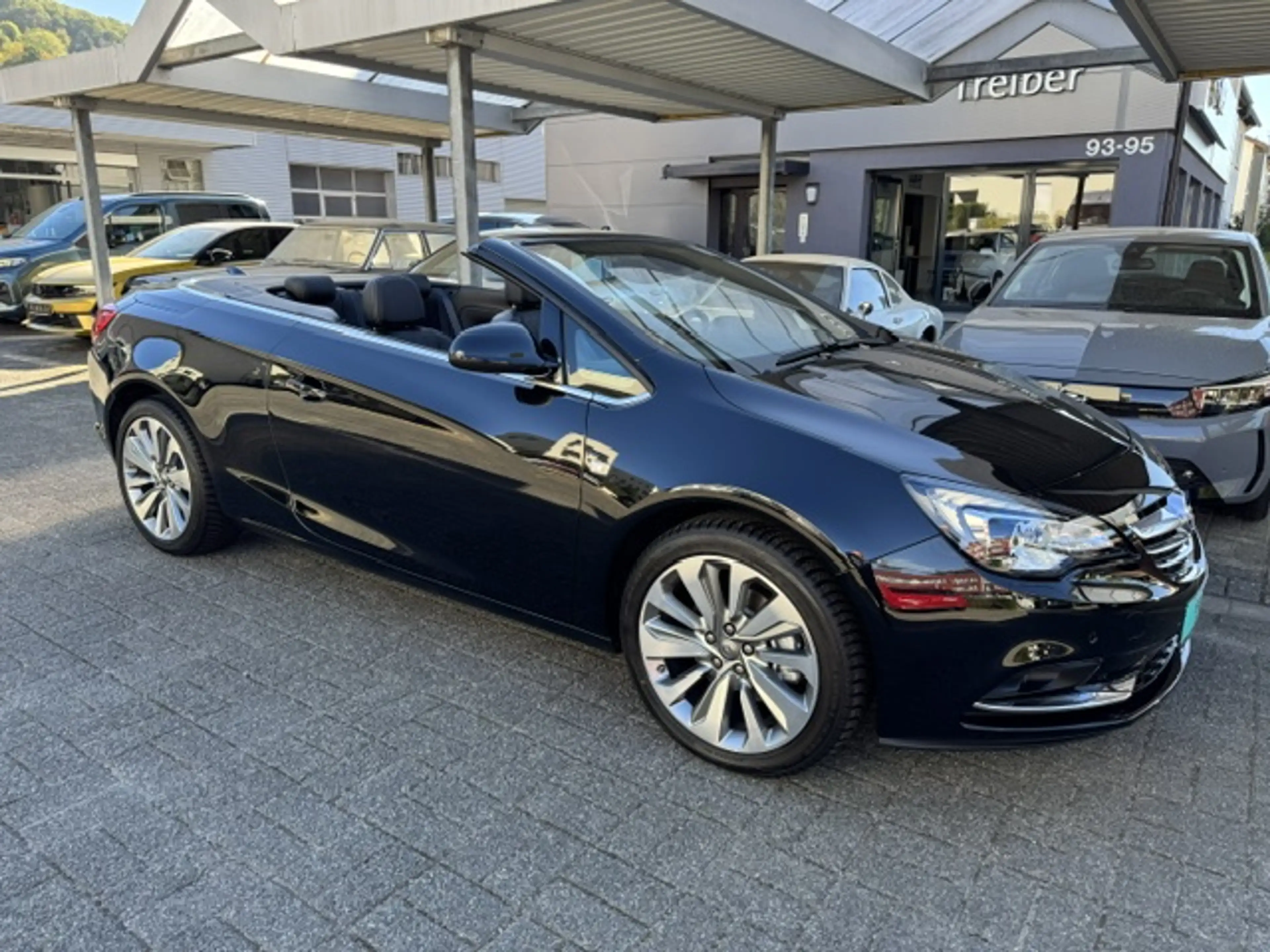 Opel Cascada Active — photo 10