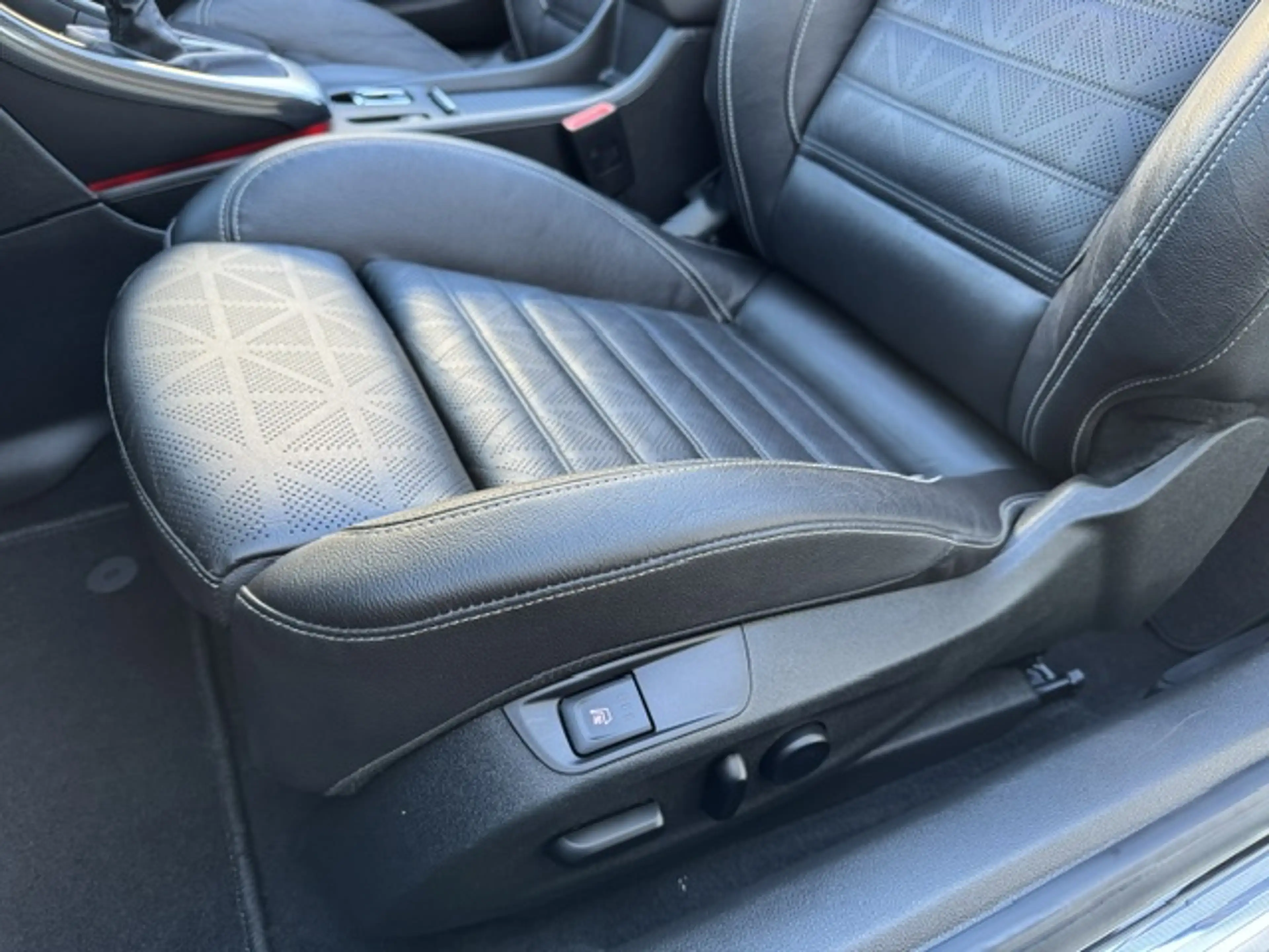 Opel Cascada Active — photo 16
