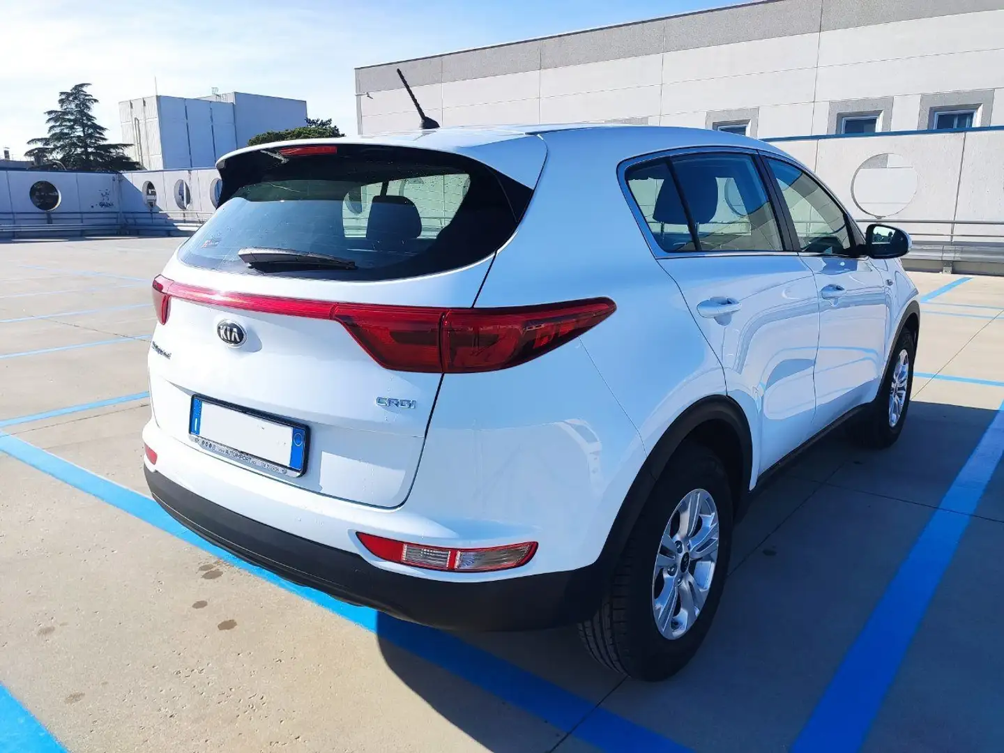 Kia Sportage 1.7 crdi 115cv KmOriginali Nuovissima Bianco - 2